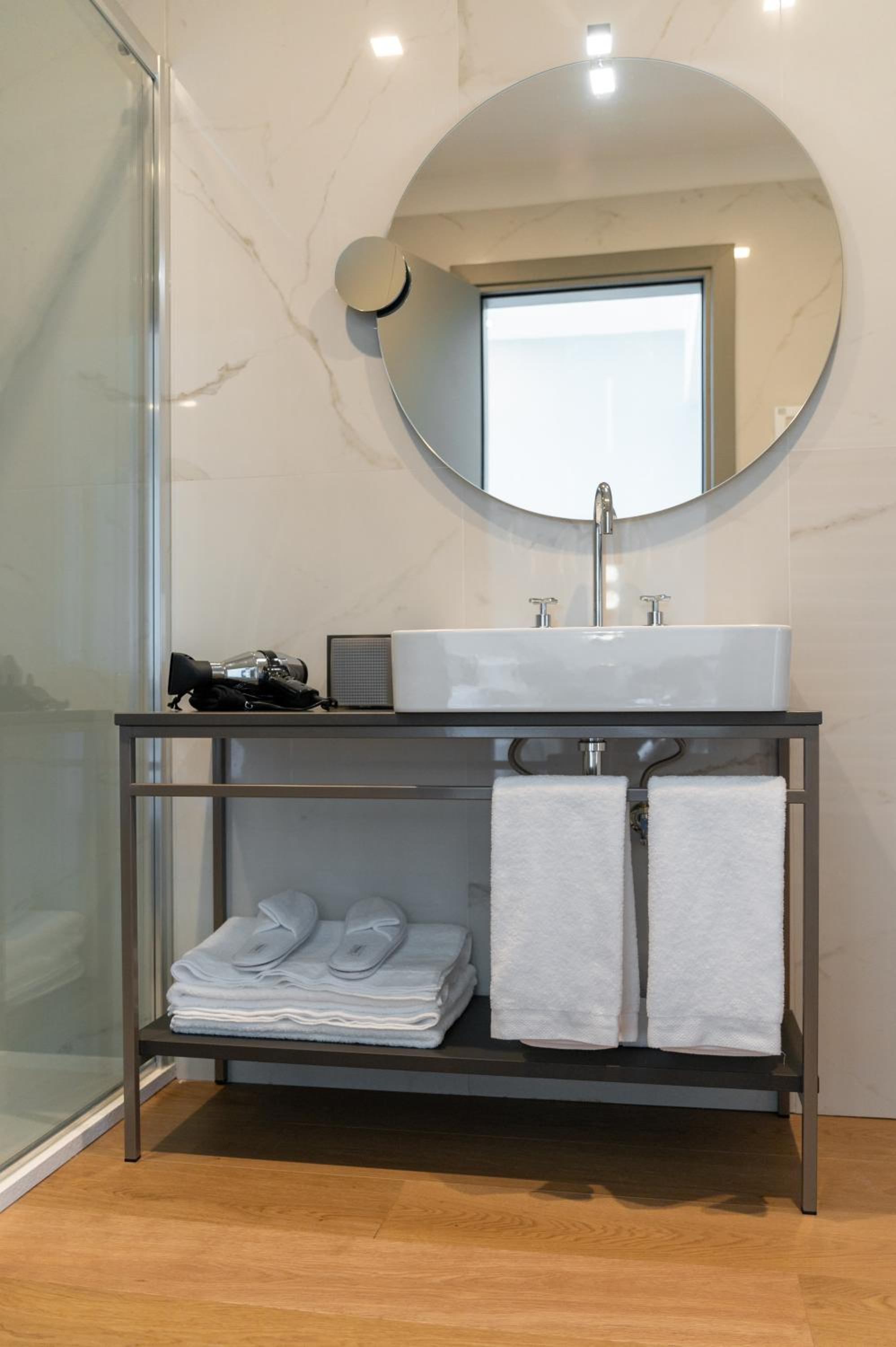 Privilege Triple Room with Patio or Balcony and Sea View - Photo 15