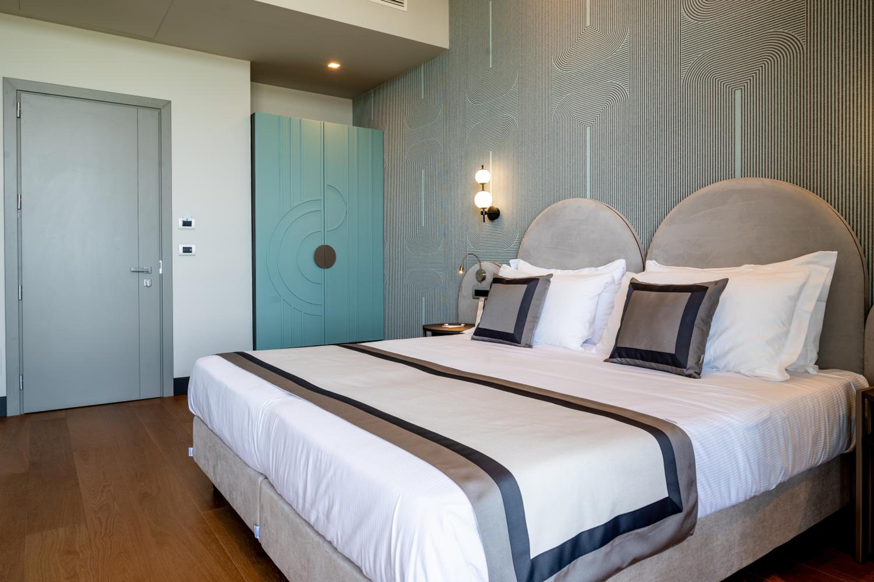 Privilege Triple Room with Patio or Balcony and Sea View - Photo 29