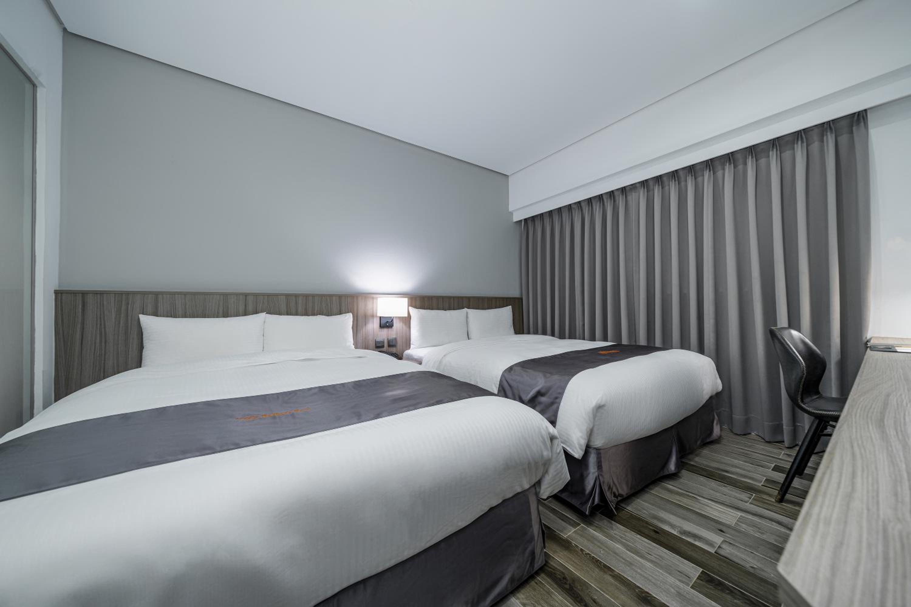 Standard Quadruple Room - Photo 1