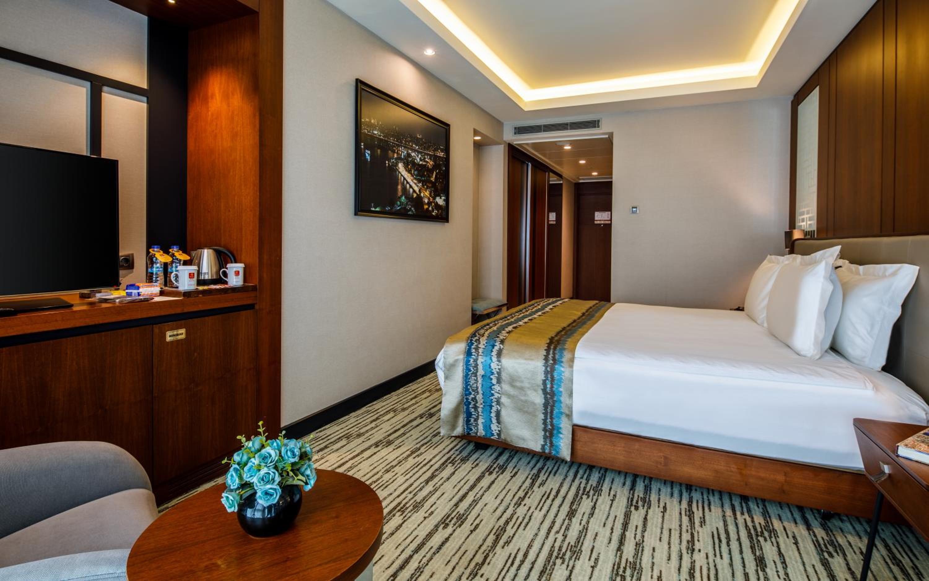 Deluxe Double or Twin Room with Sea View photo 2