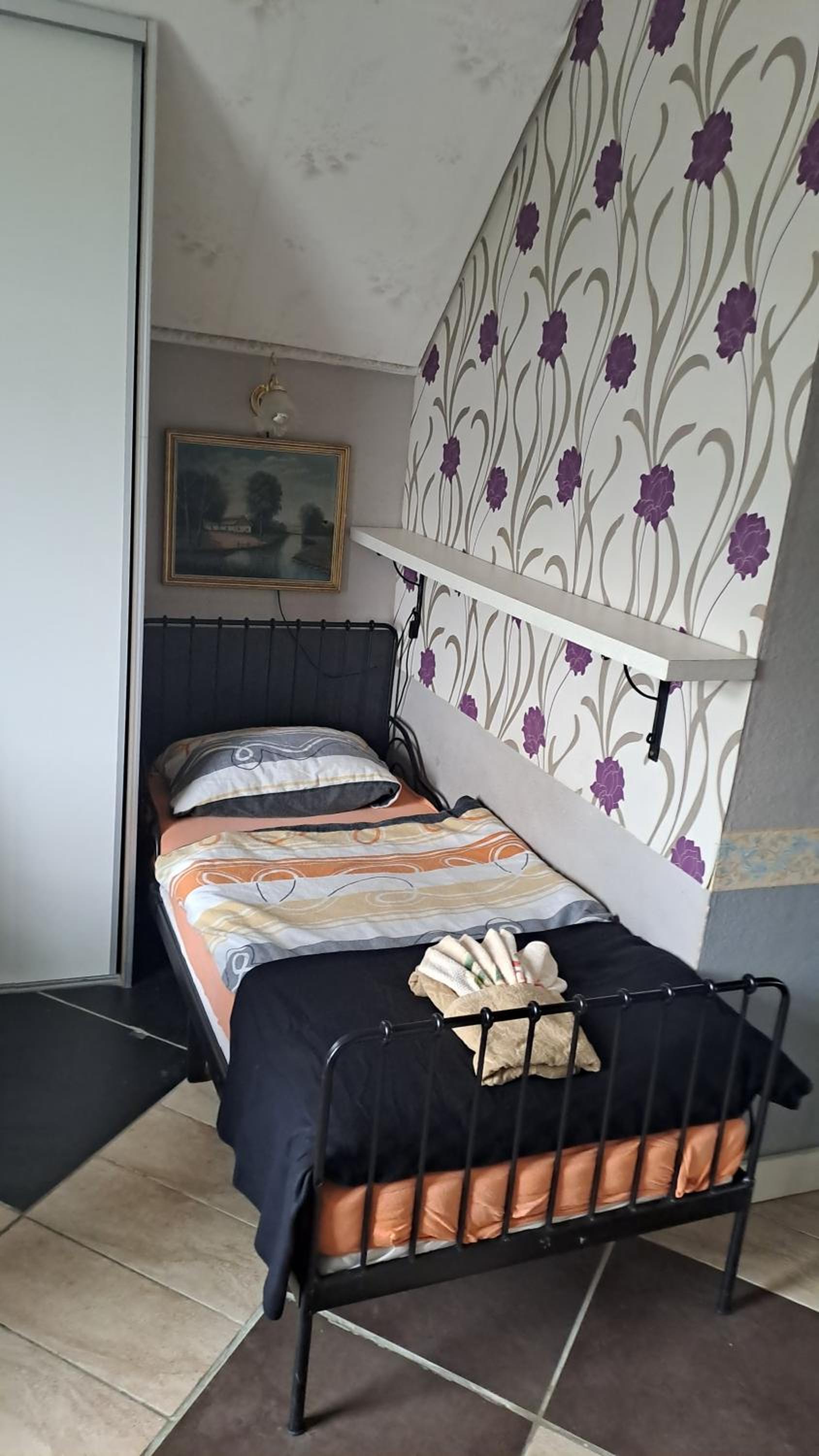 One-Bedroom Apartment with Balcony photo 1