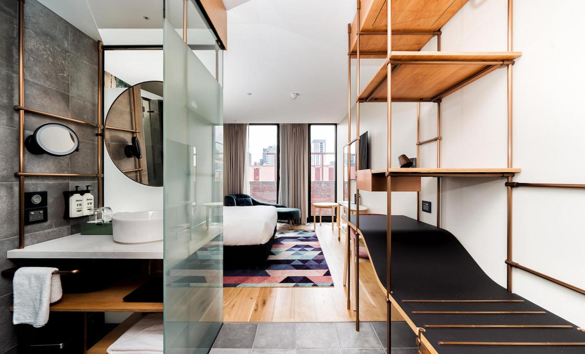 Standard King Room - Photo 3