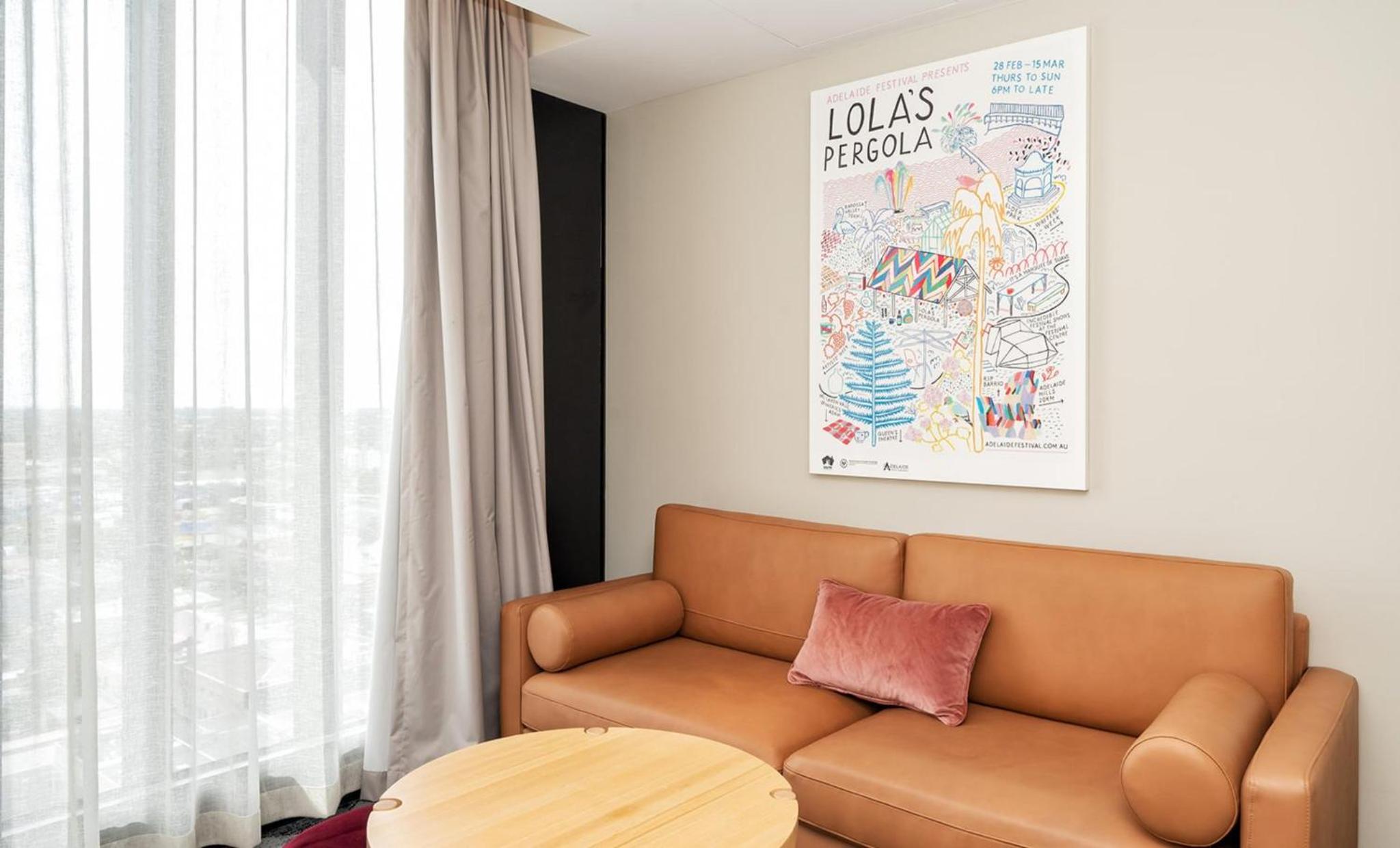 One-Bedroom King Suite with Balcony - Photo 6