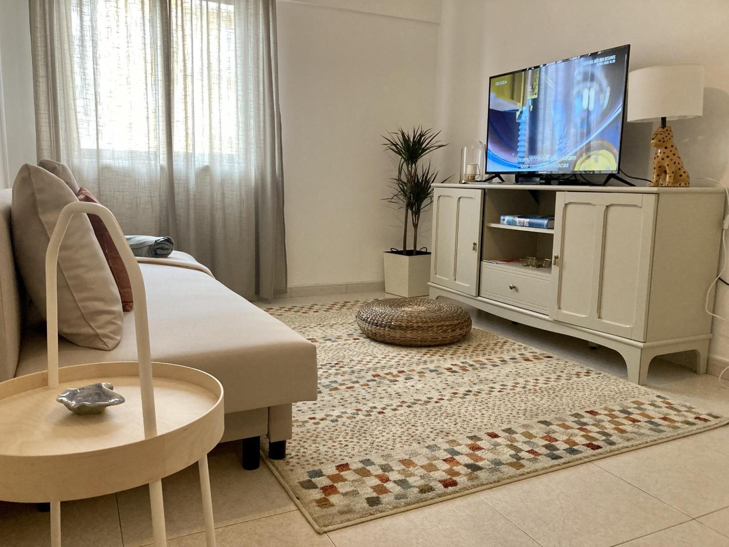 One-Bedroom Apartment - Photo 17