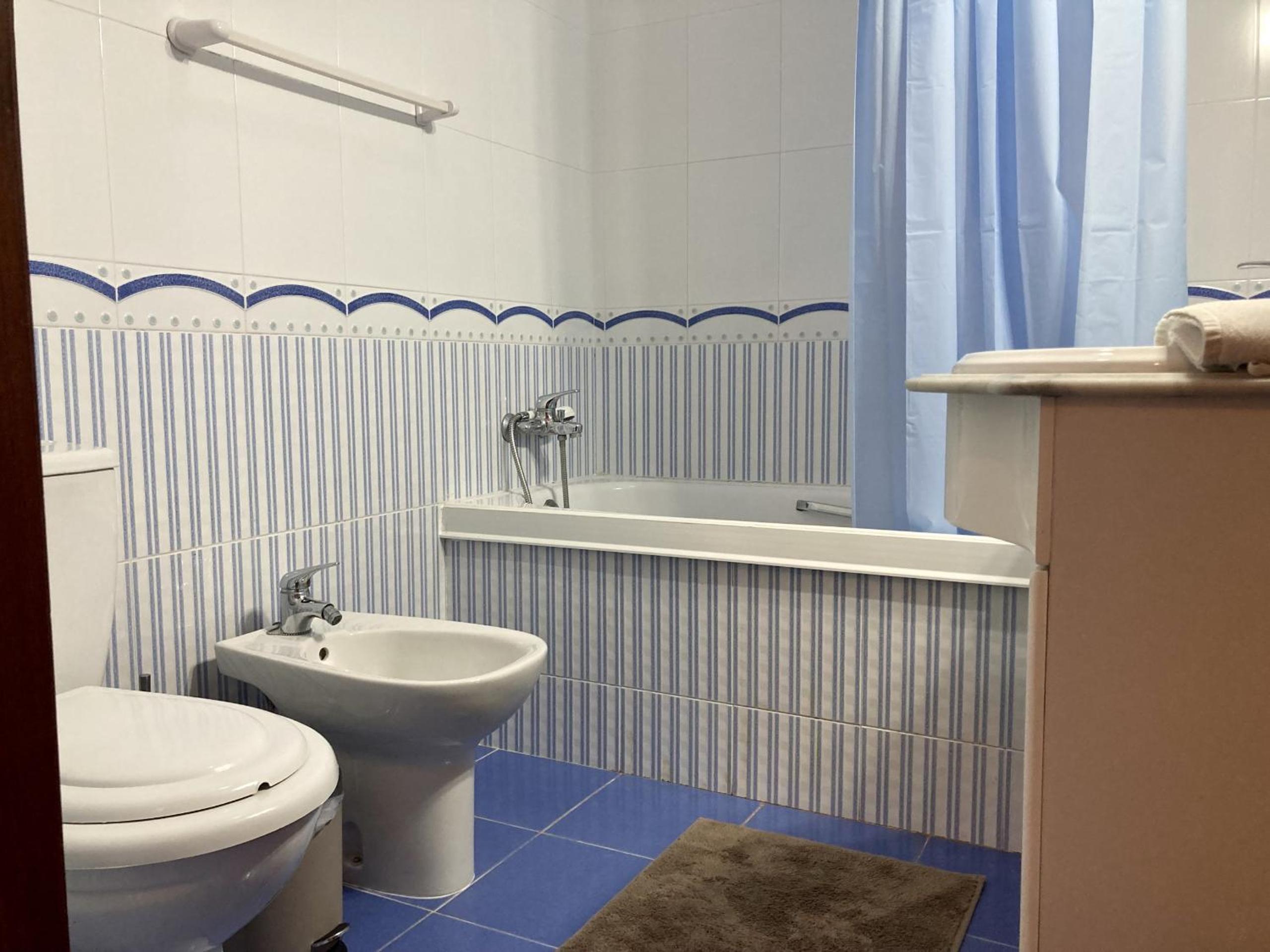 One-Bedroom Apartment - Photo 27