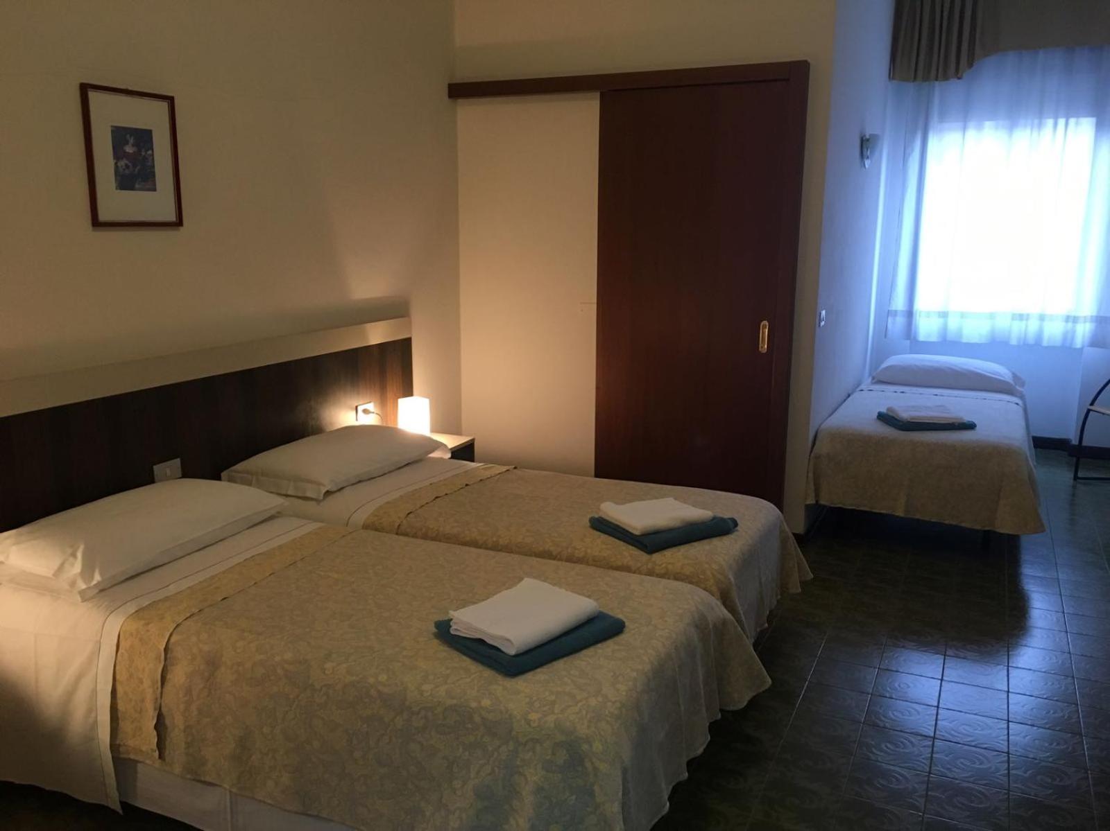 Standard Triple Room photo 1