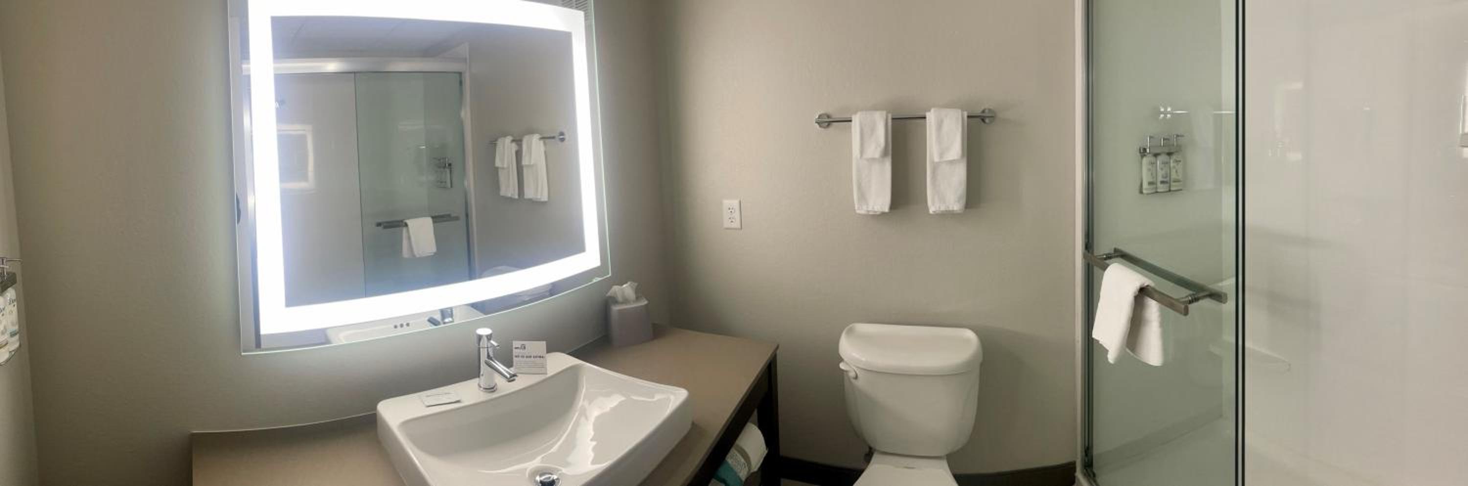 Standard King Room - Photo 2