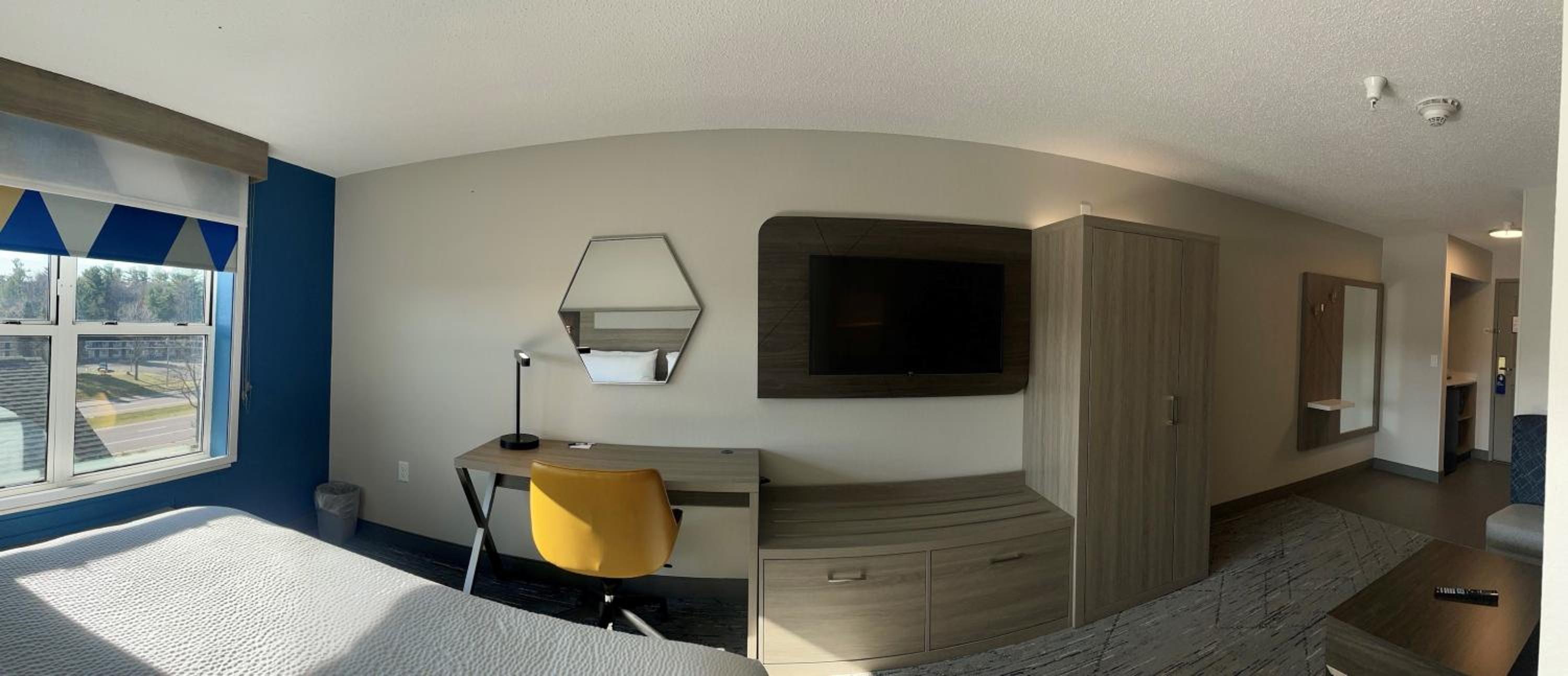 King Suite - Photo 4