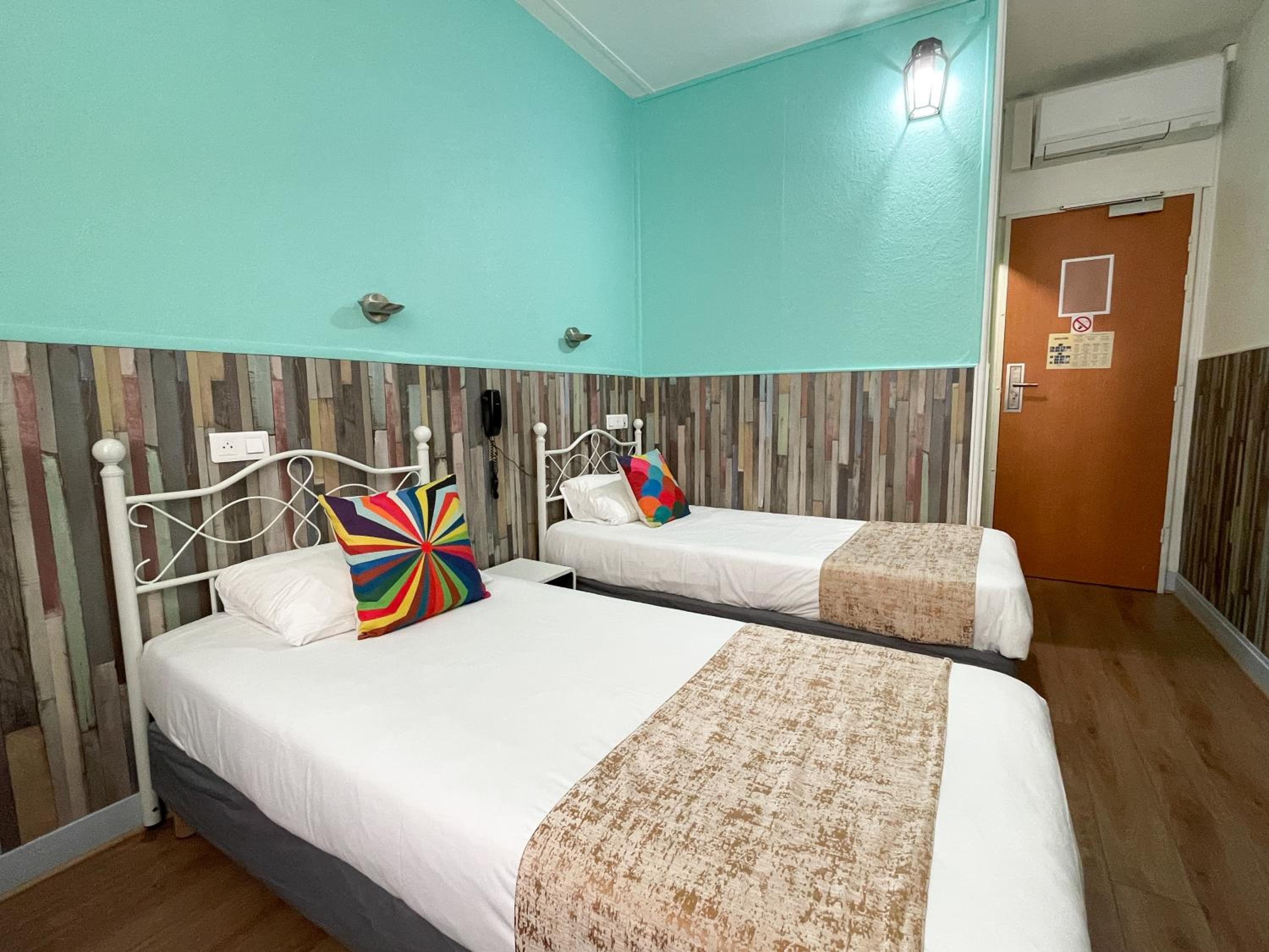 Twin Room - Photo 1