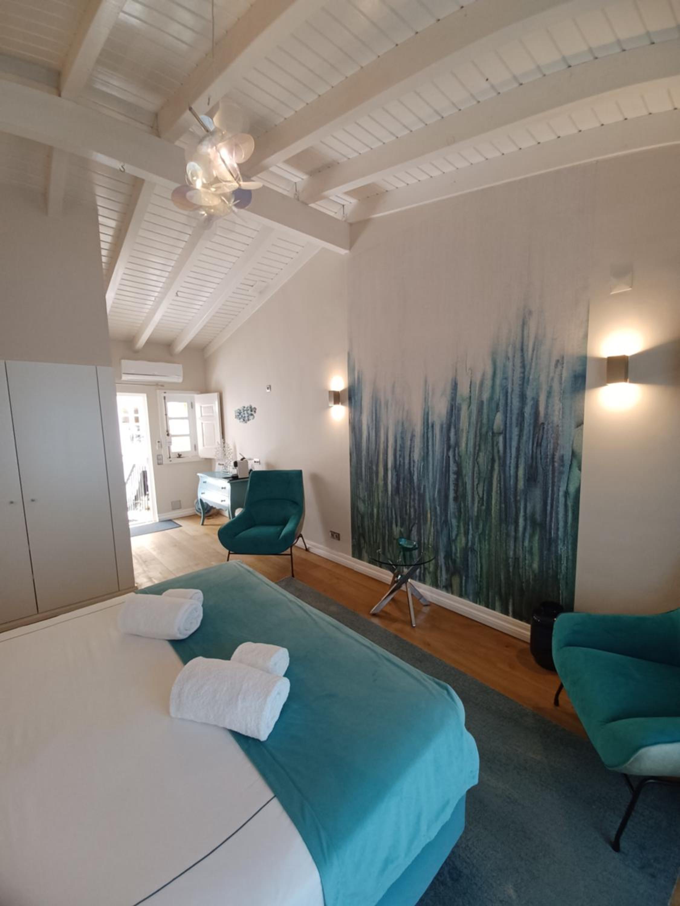 Deluxe Double or Twin Room photo 2