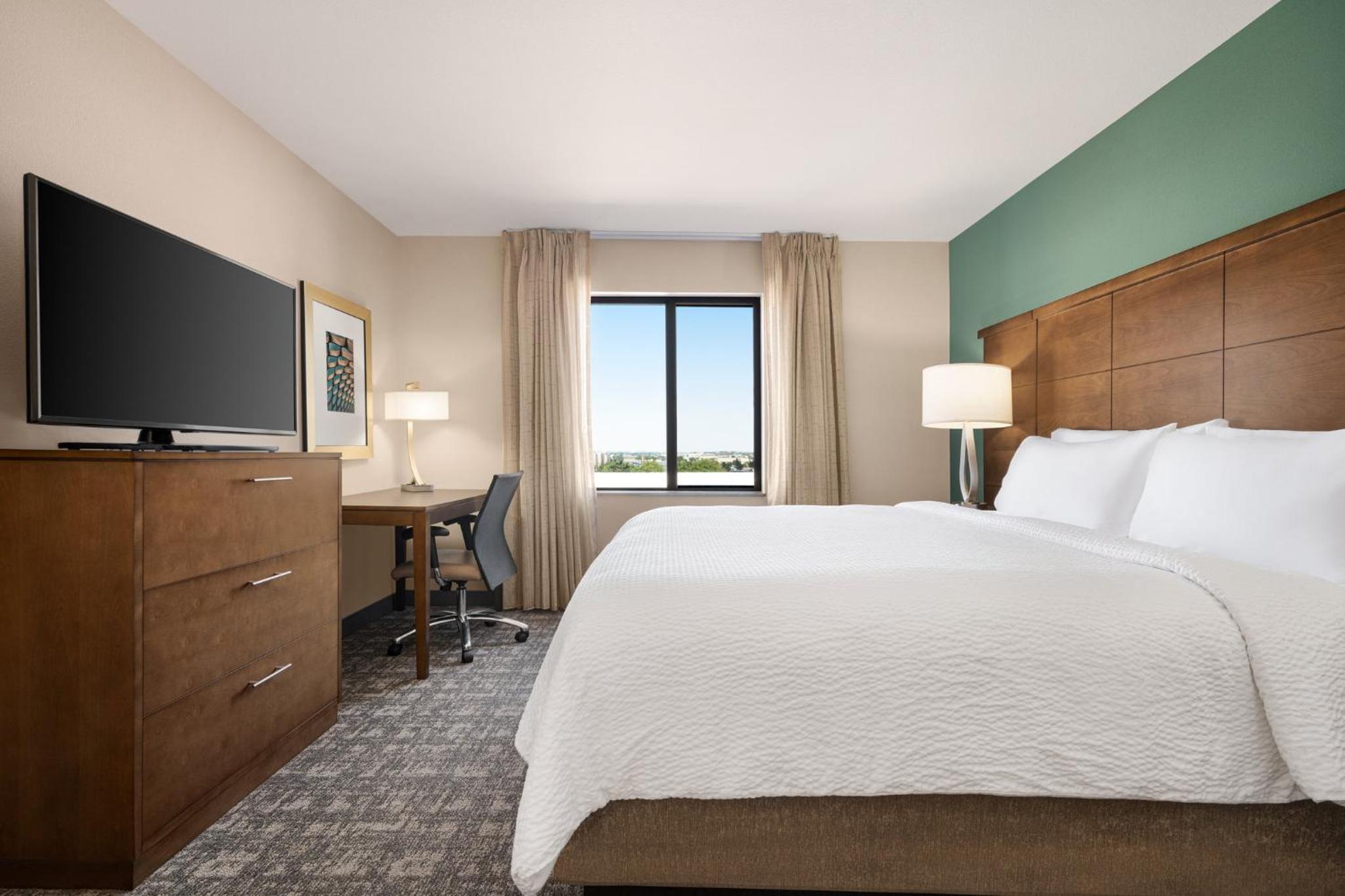 Two-Bedroom King Suite - Non-Smoking - Photo 7