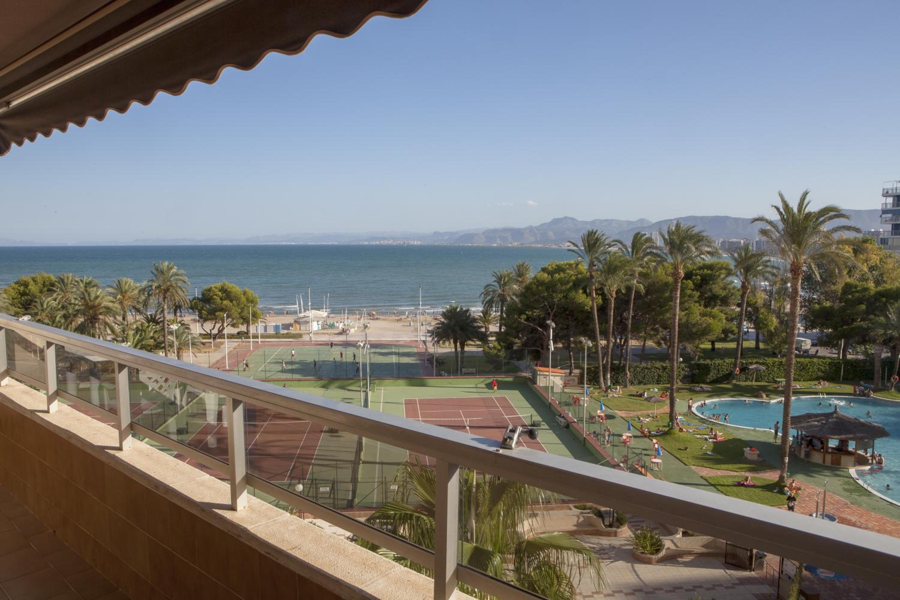 Two-Bedroom Apartment with Sea View (4-6 Adults) photo 3