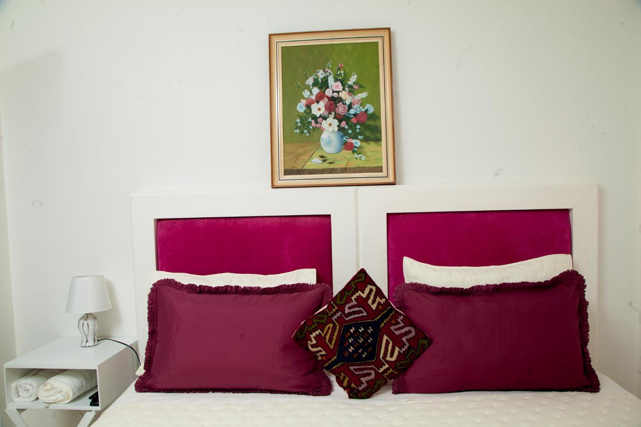 Double Room with Private Bathroom - Photo 4