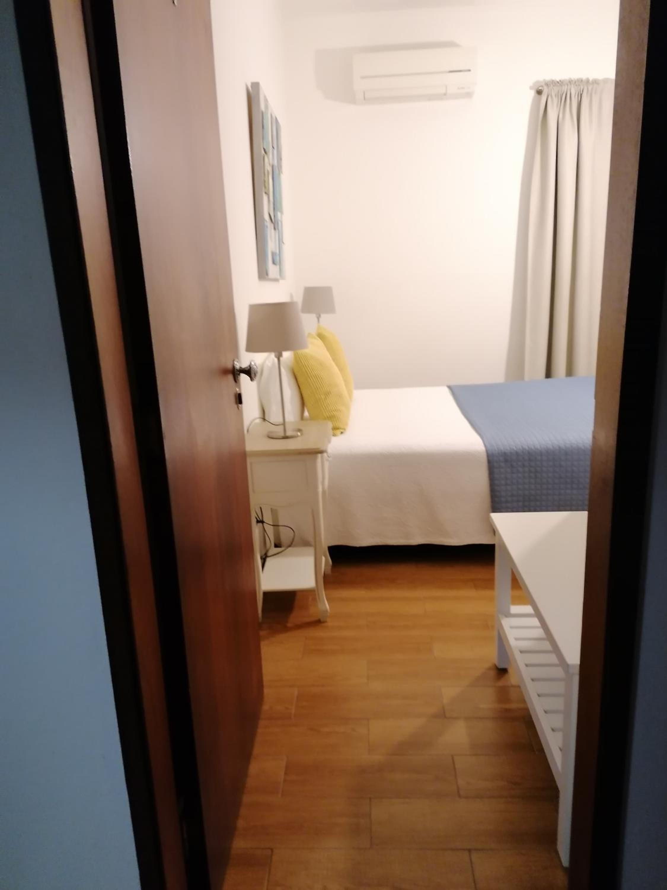 Double Room with Private Bathroom - Photo 5