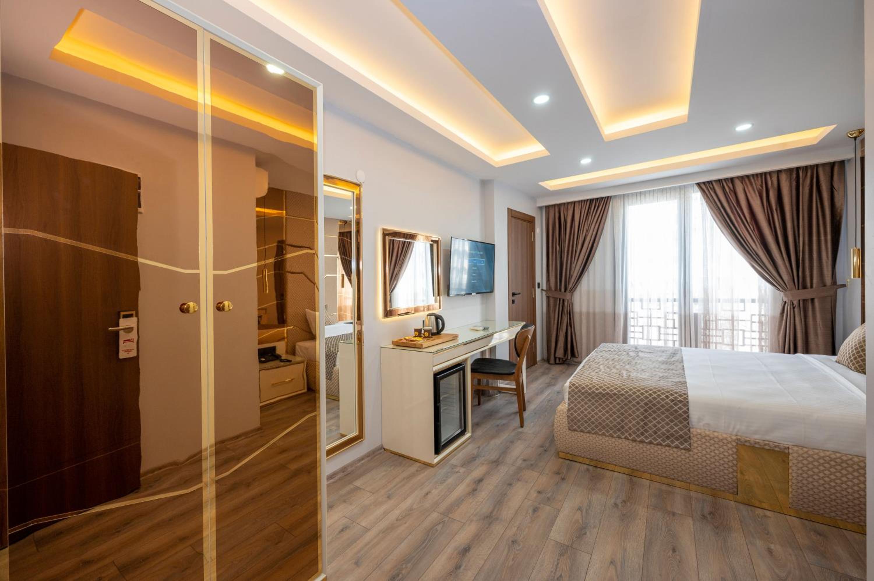 Deluxe Double Room - Photo 3