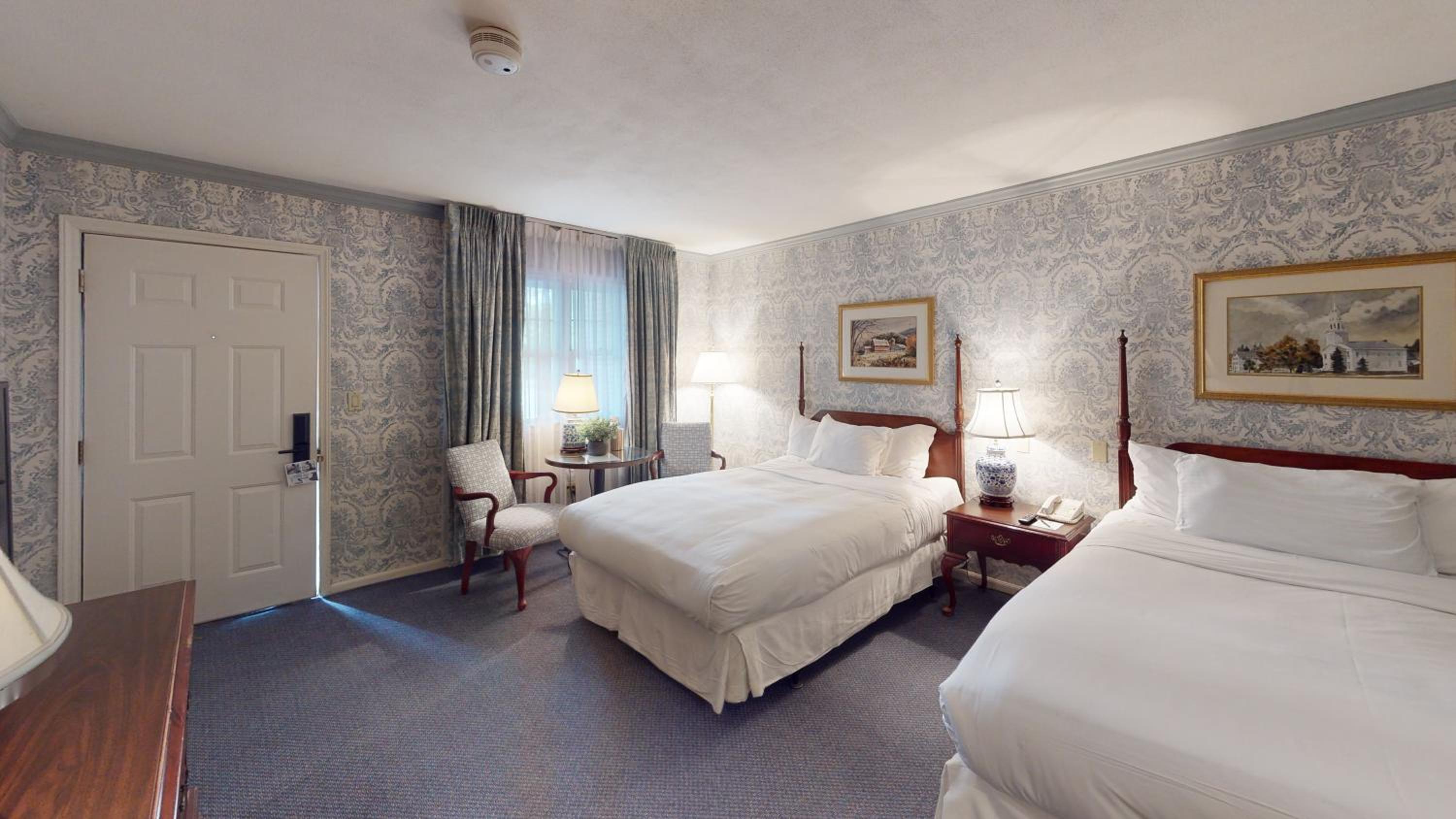 Double Room with Two Double Beds - Photo 1