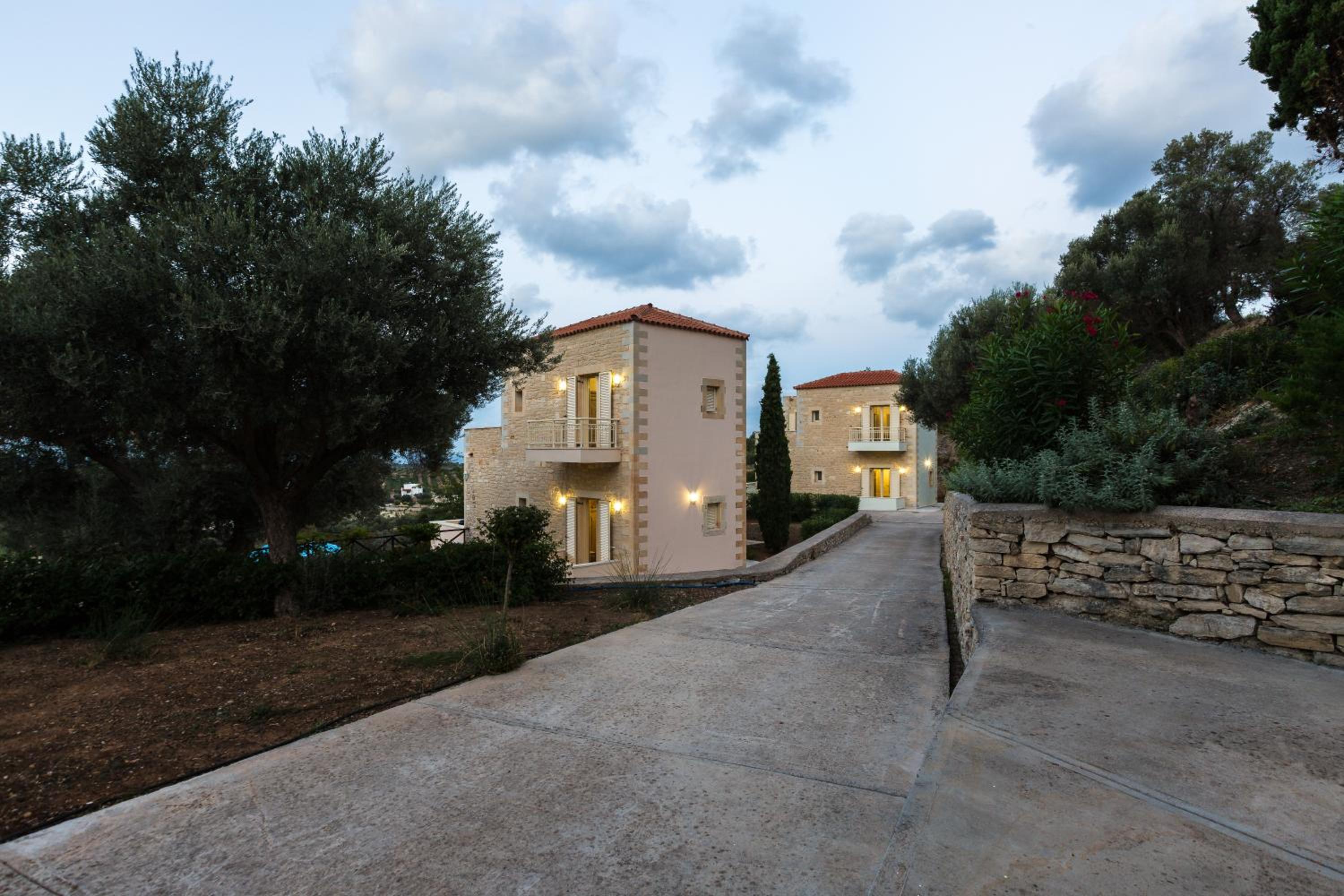 Three-Bedroom Villa photo 3