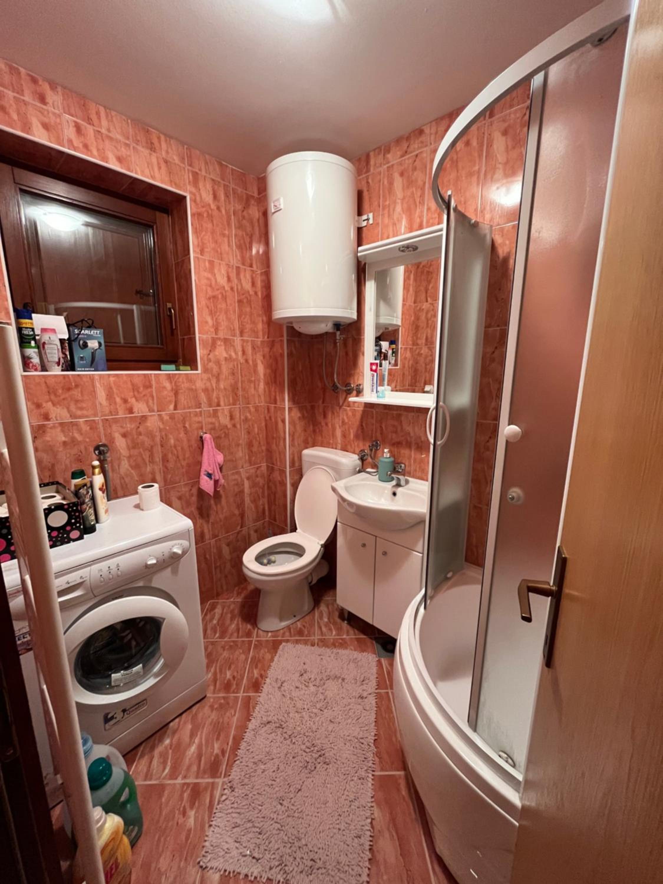 One-Bedroom House photo 3