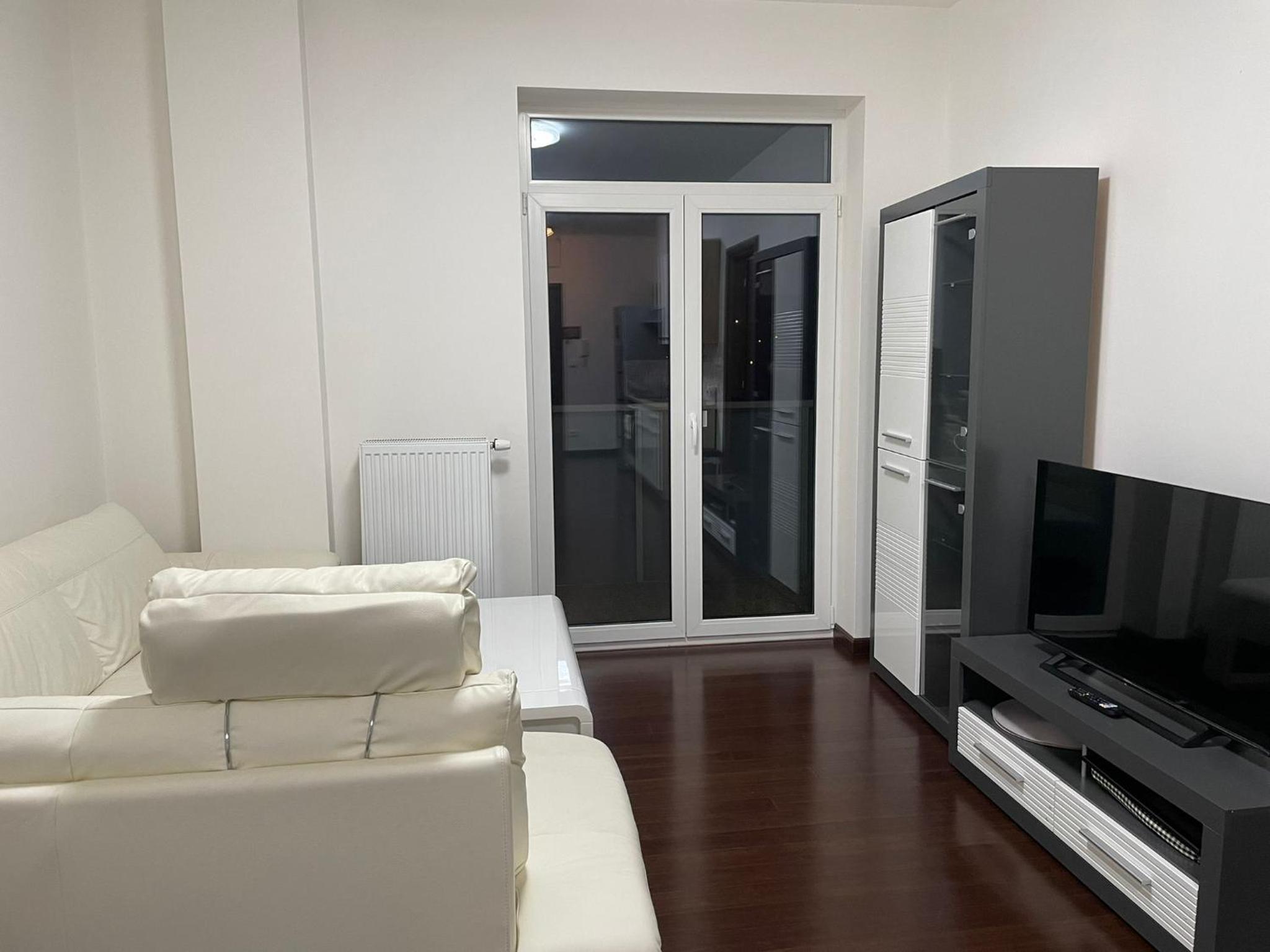 Apartment photo 1