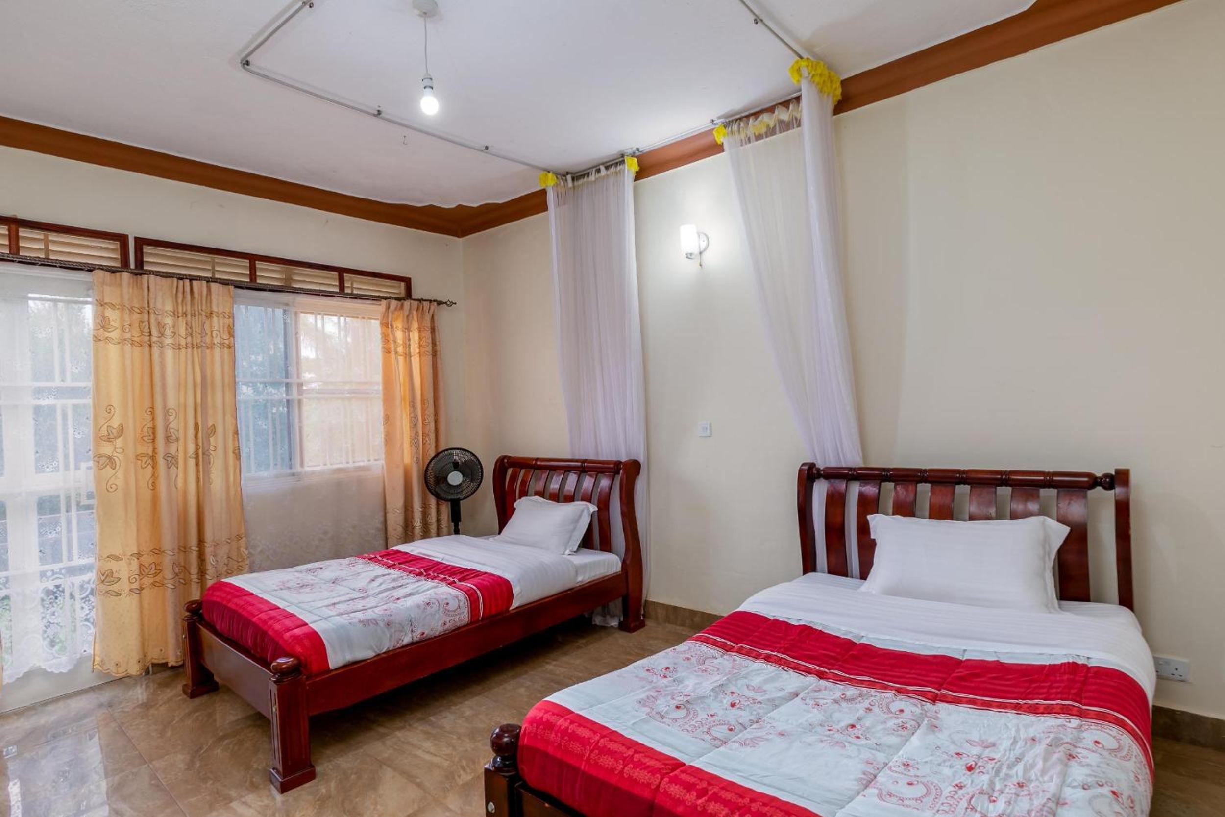 Standard Twin Room with Garden View