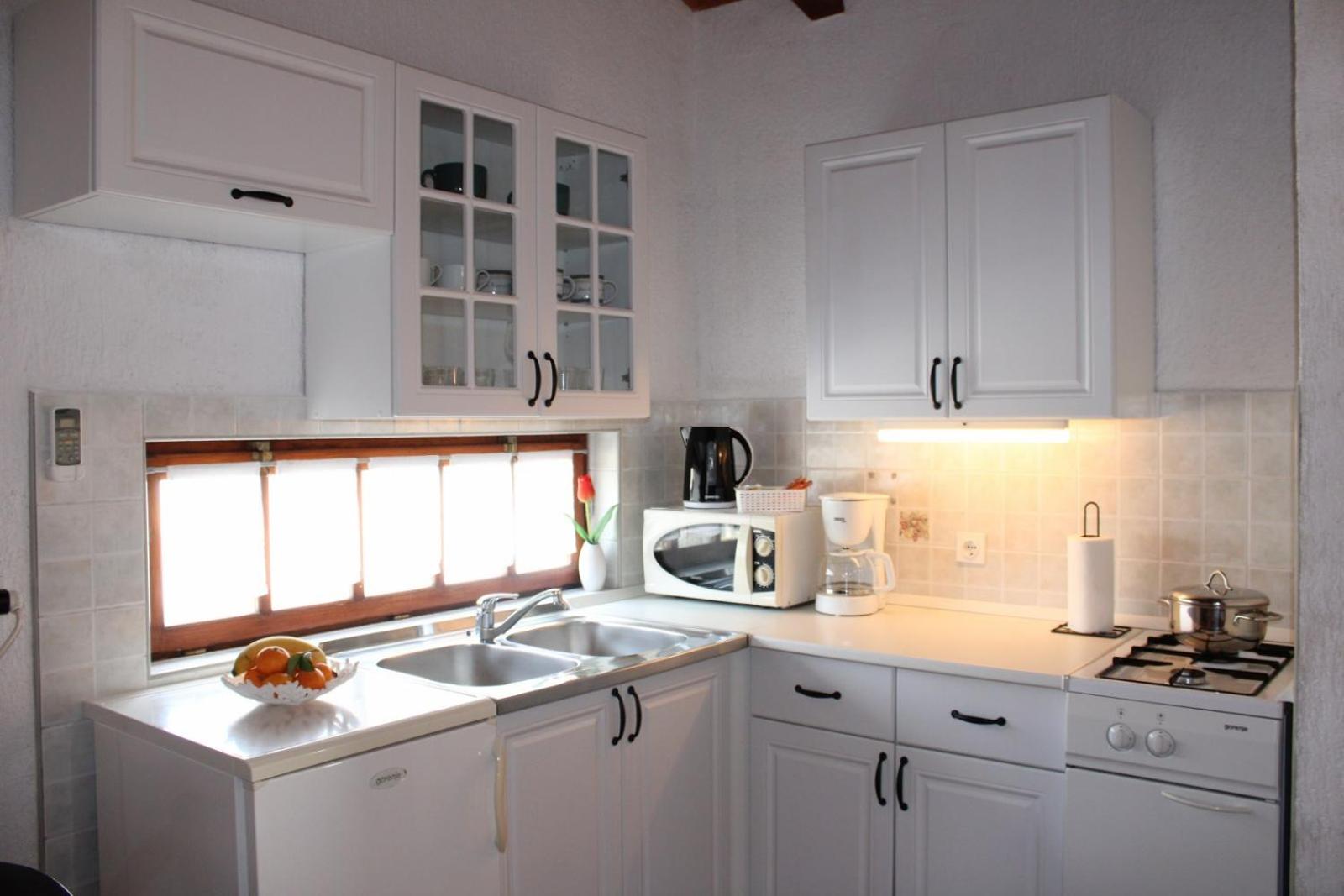 Studio Apartment photo 3