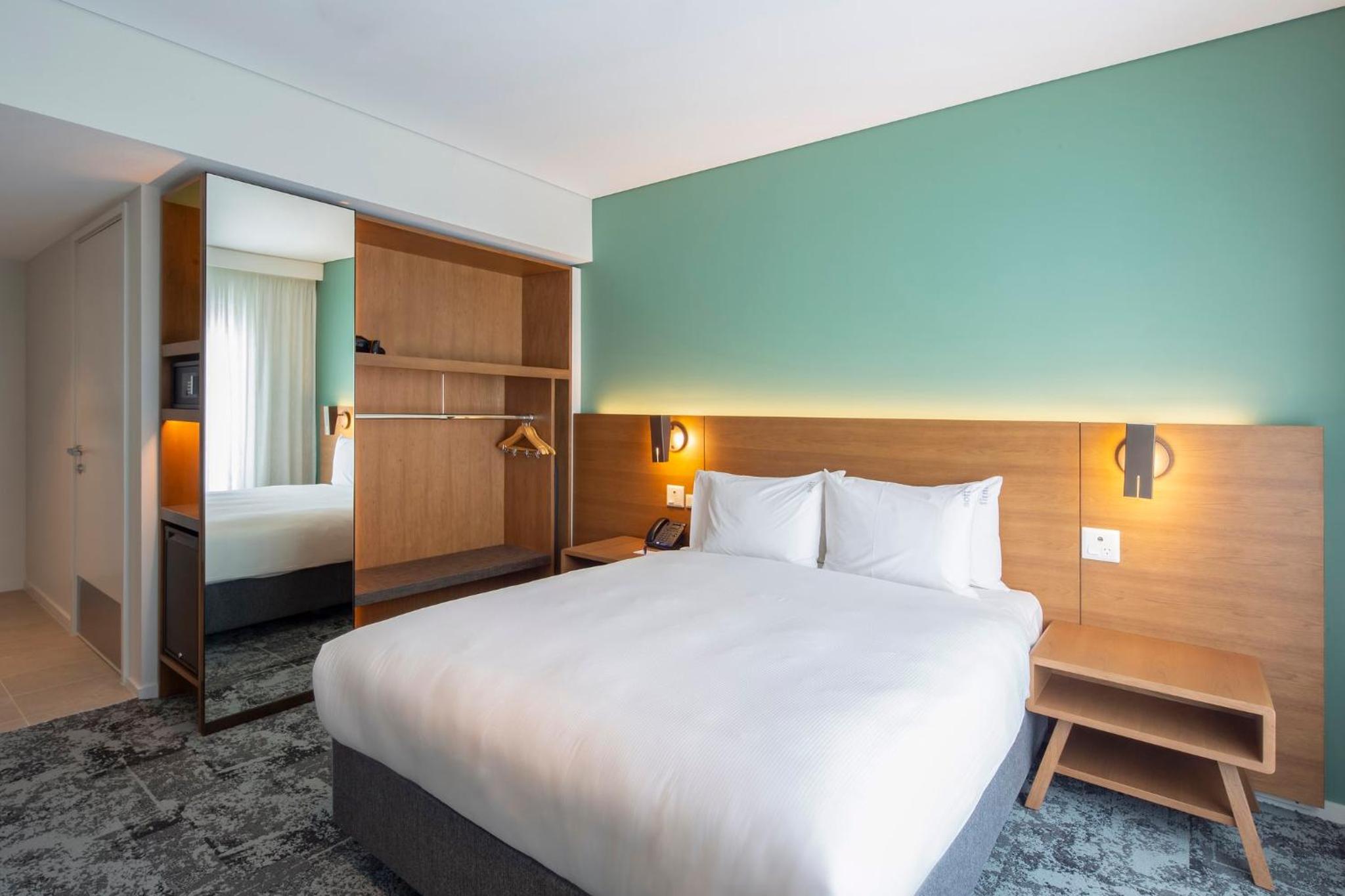 Standard Queen Room - Accessible With Free Breakfast - Photo 6