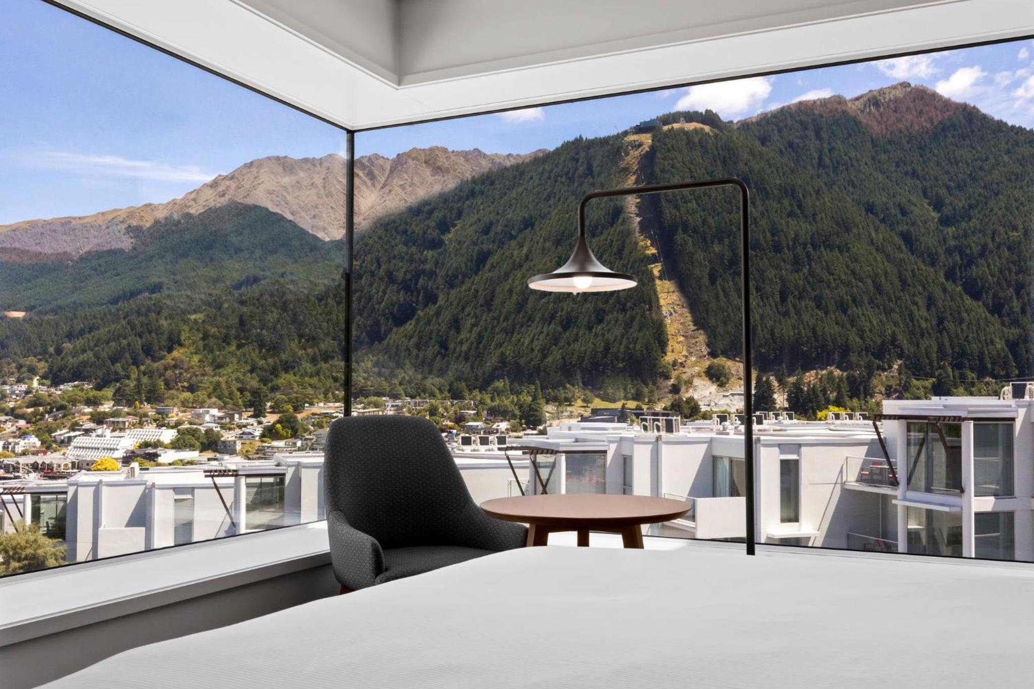 Standard King Room with Panoramic Window - Free Breakfast - Photo 6