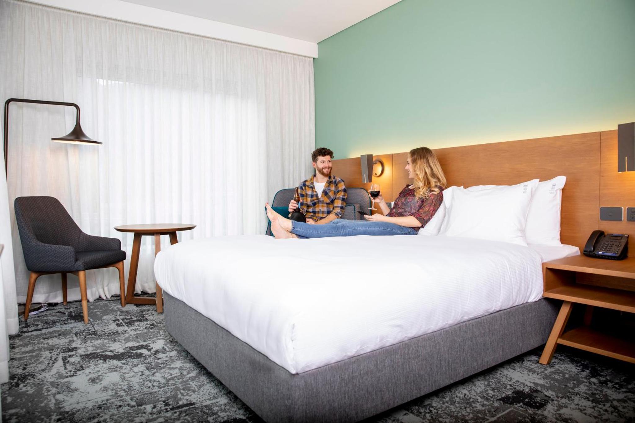 Standard Queen Room - Free Breakfast - Photo 8