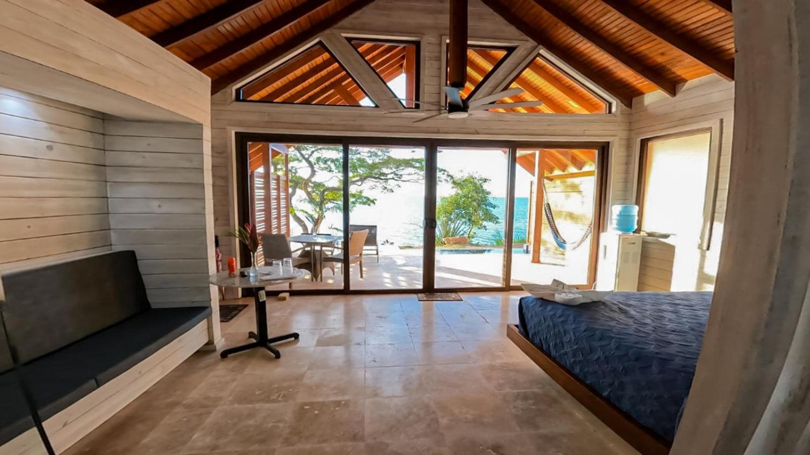 Bungalow photo 1