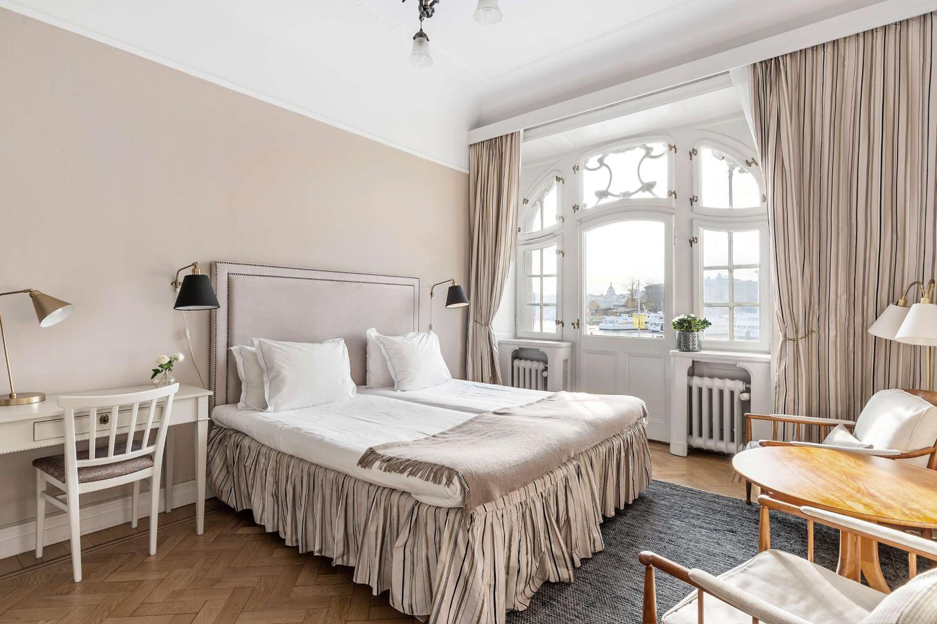 Deluxe Twin Room - Photo 1
