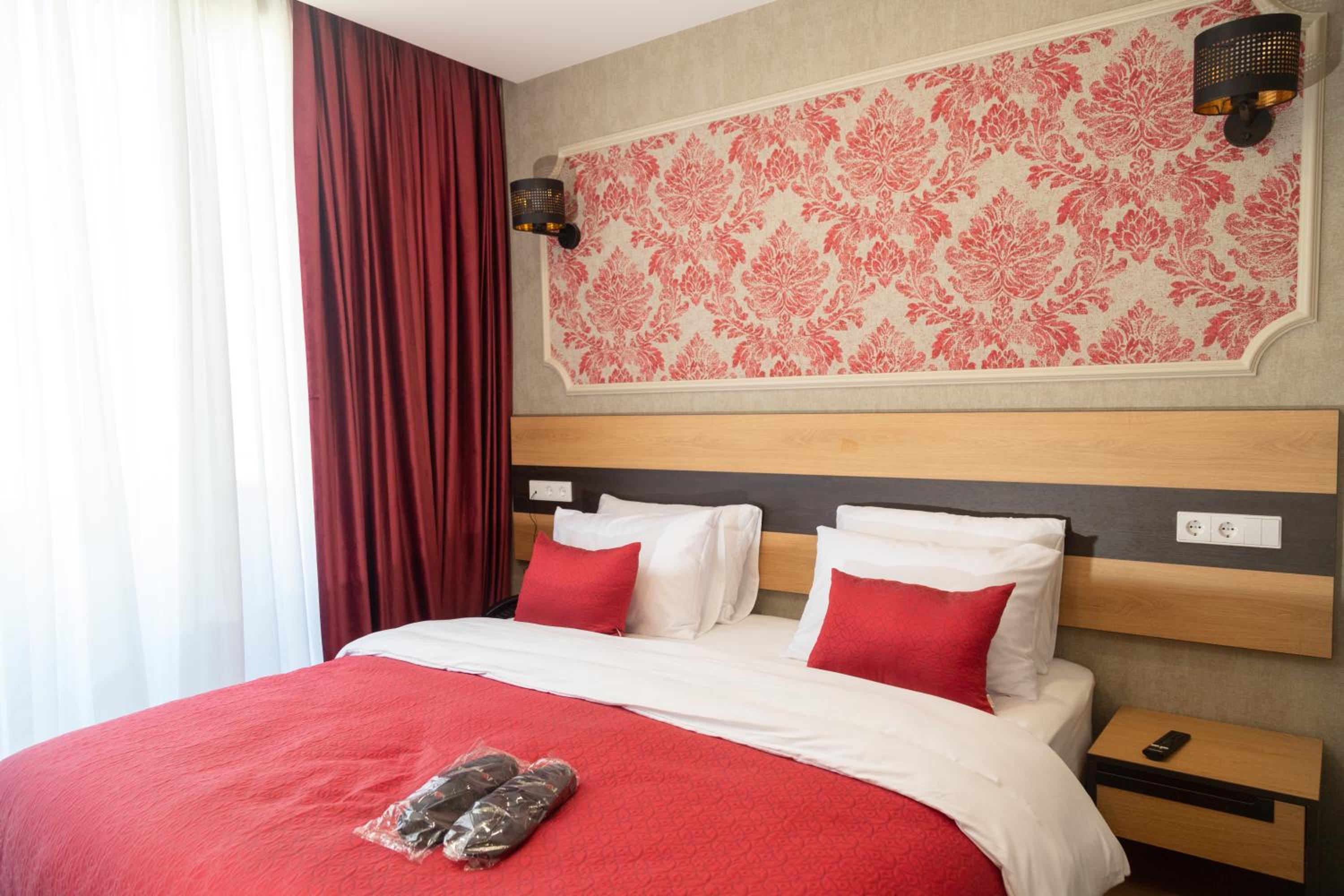Deluxe Double Room with Bath