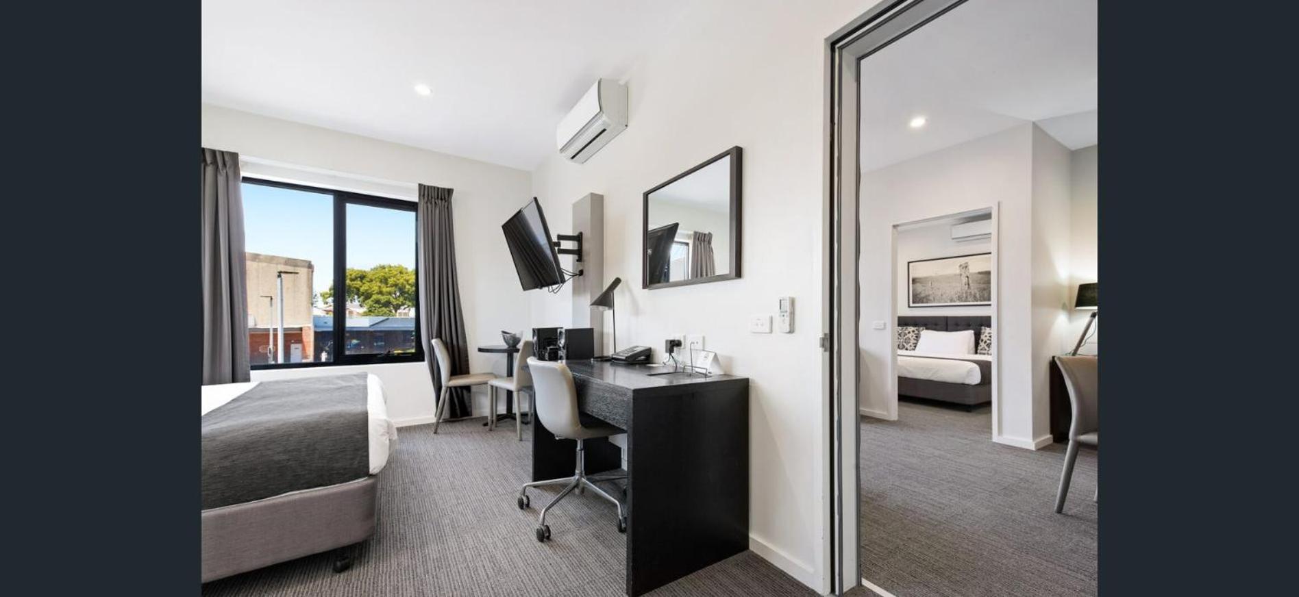 Executive Two-Bedroom Apartment - Photo 4