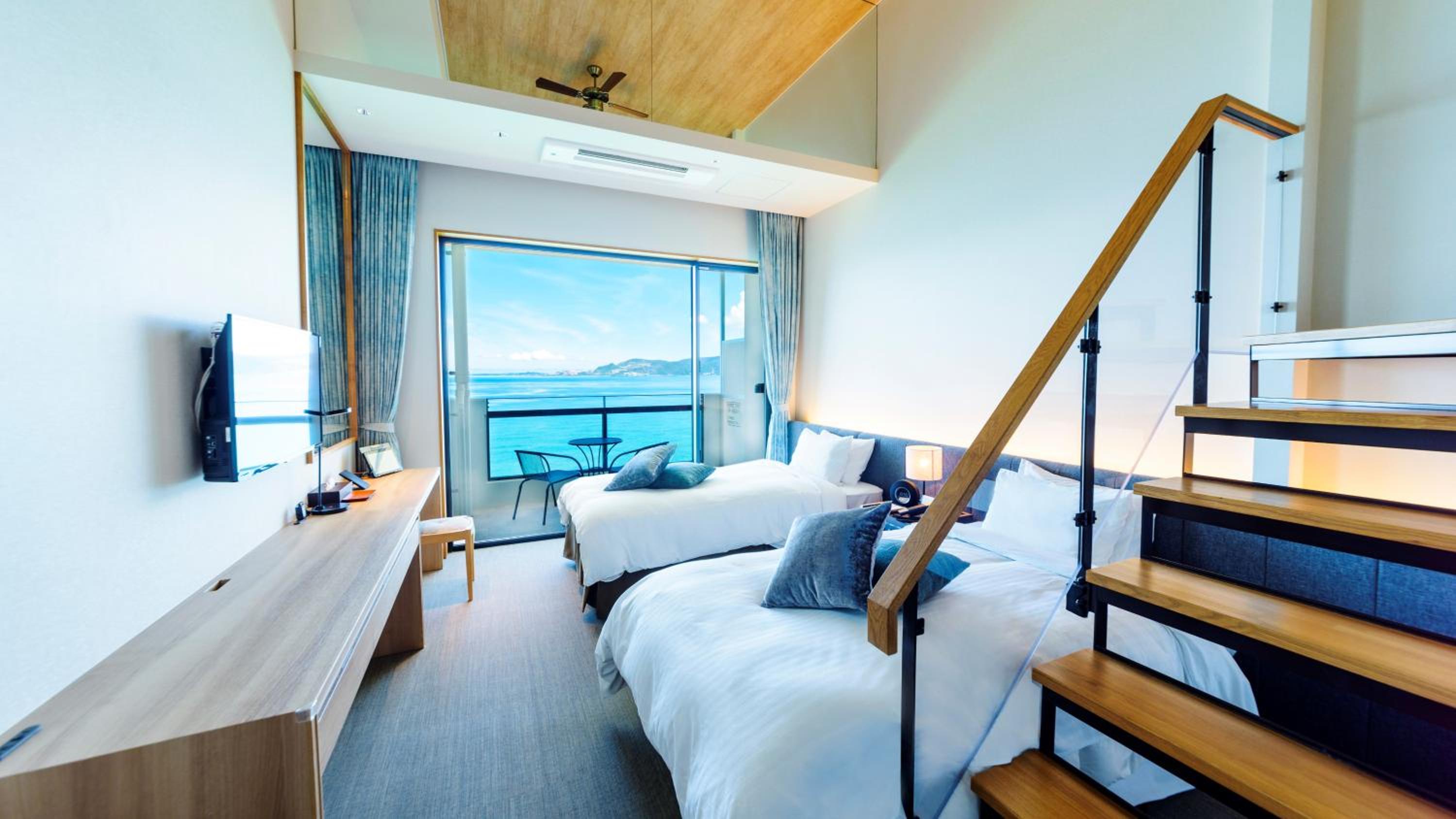 Executive Twin Room with Loft photo 2