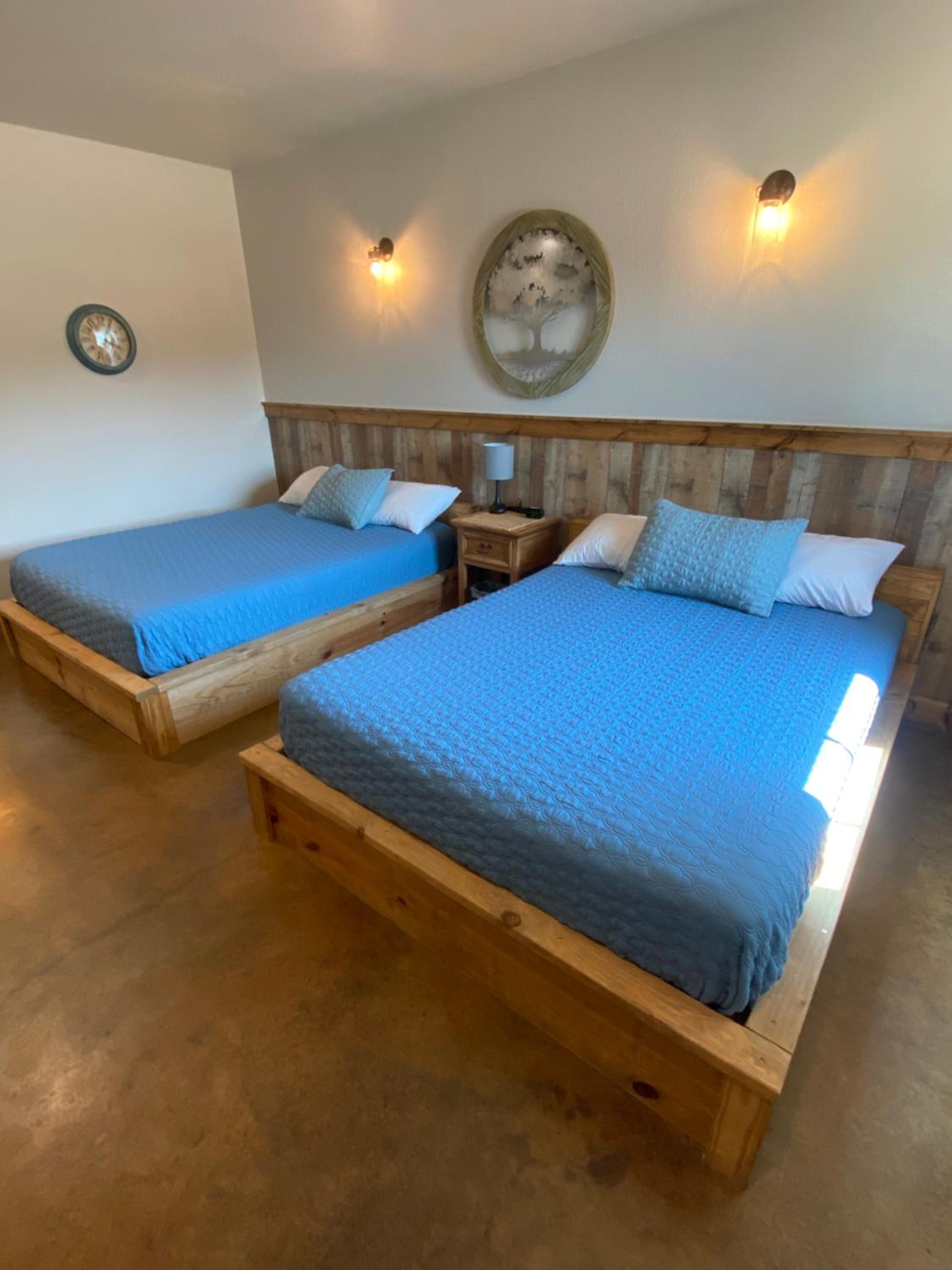 Standard Queen Room