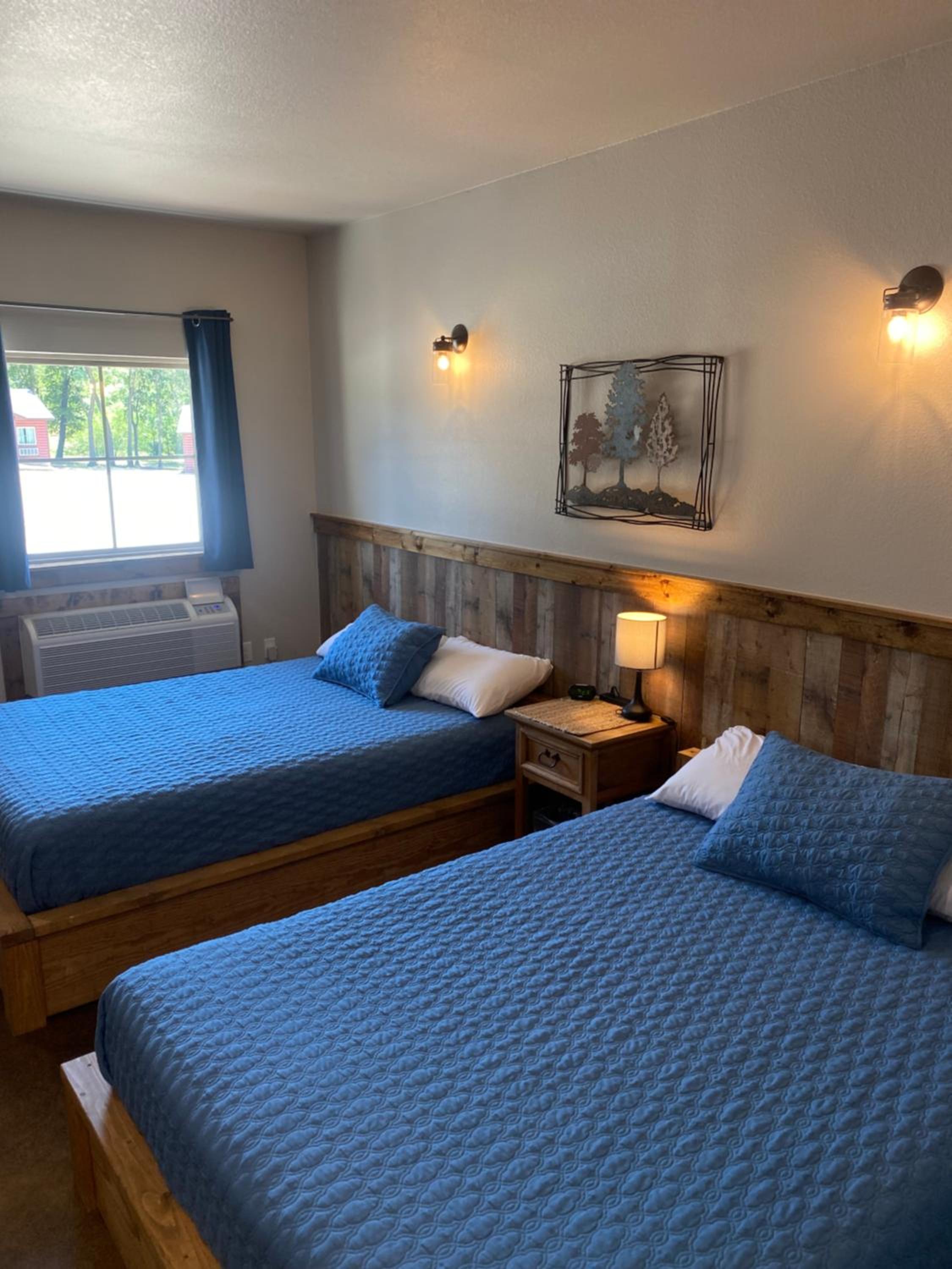 Standard Queen Room