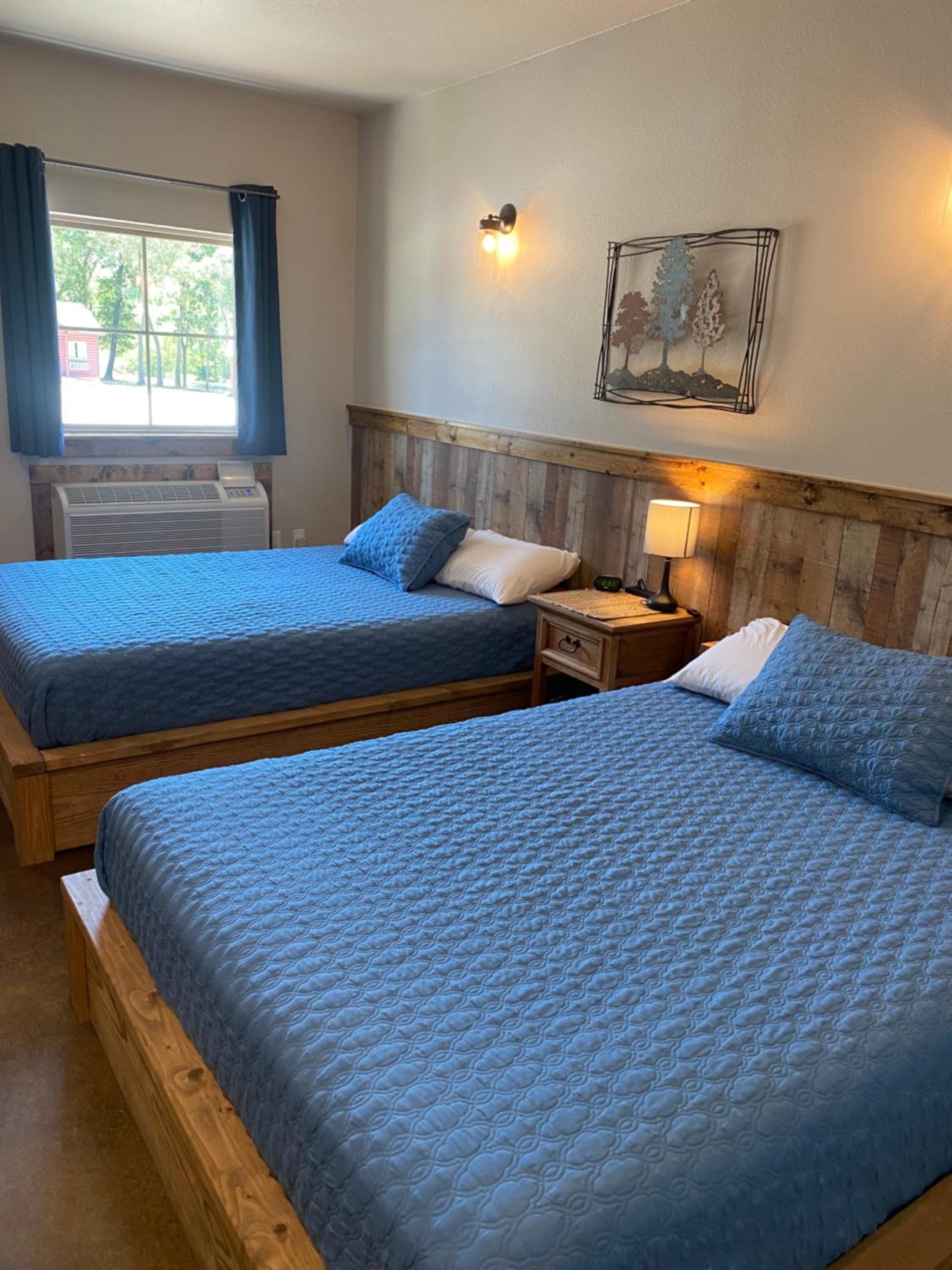 Standard Queen Room