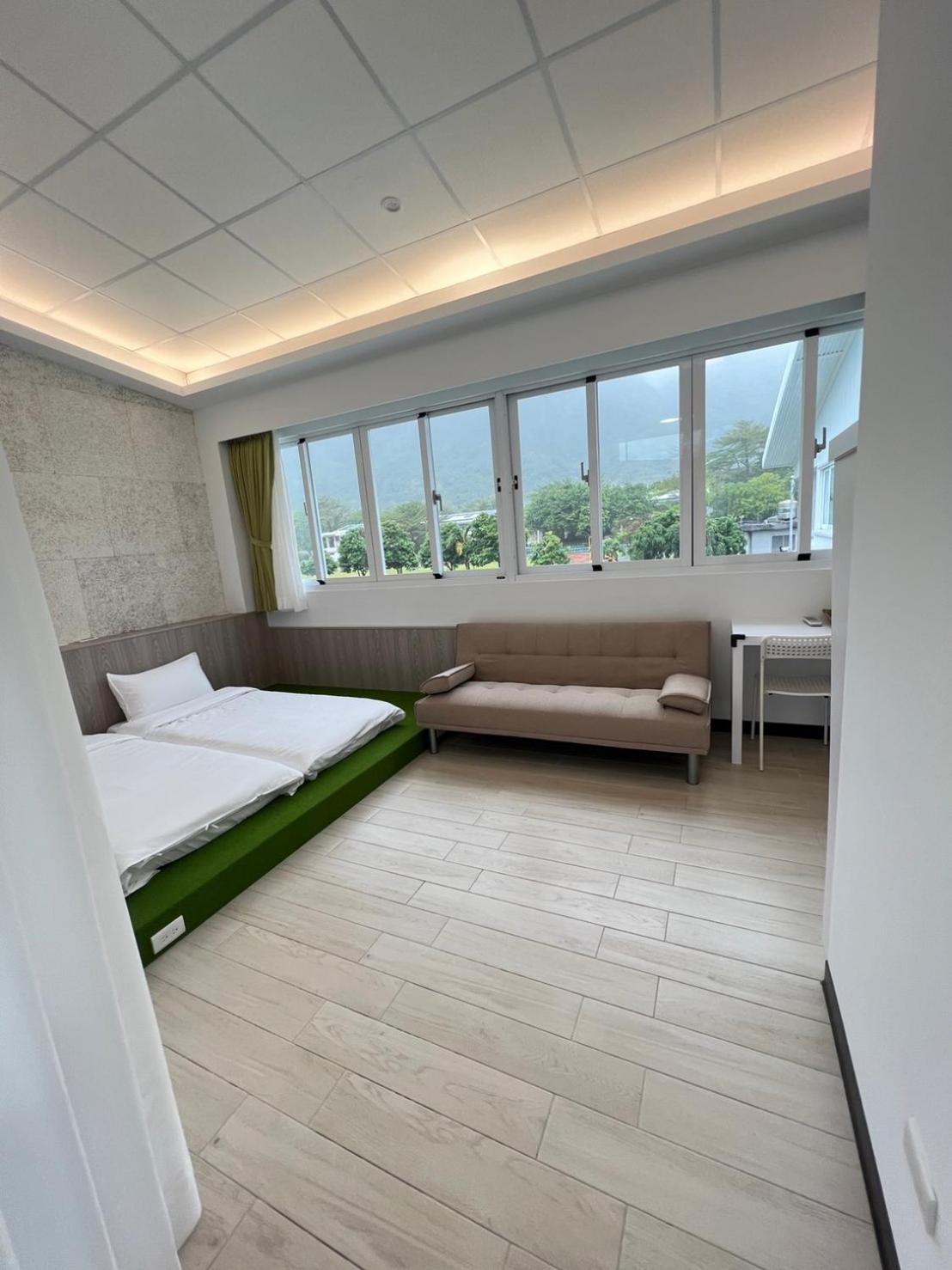 Family Suite with Balcony photo 2
