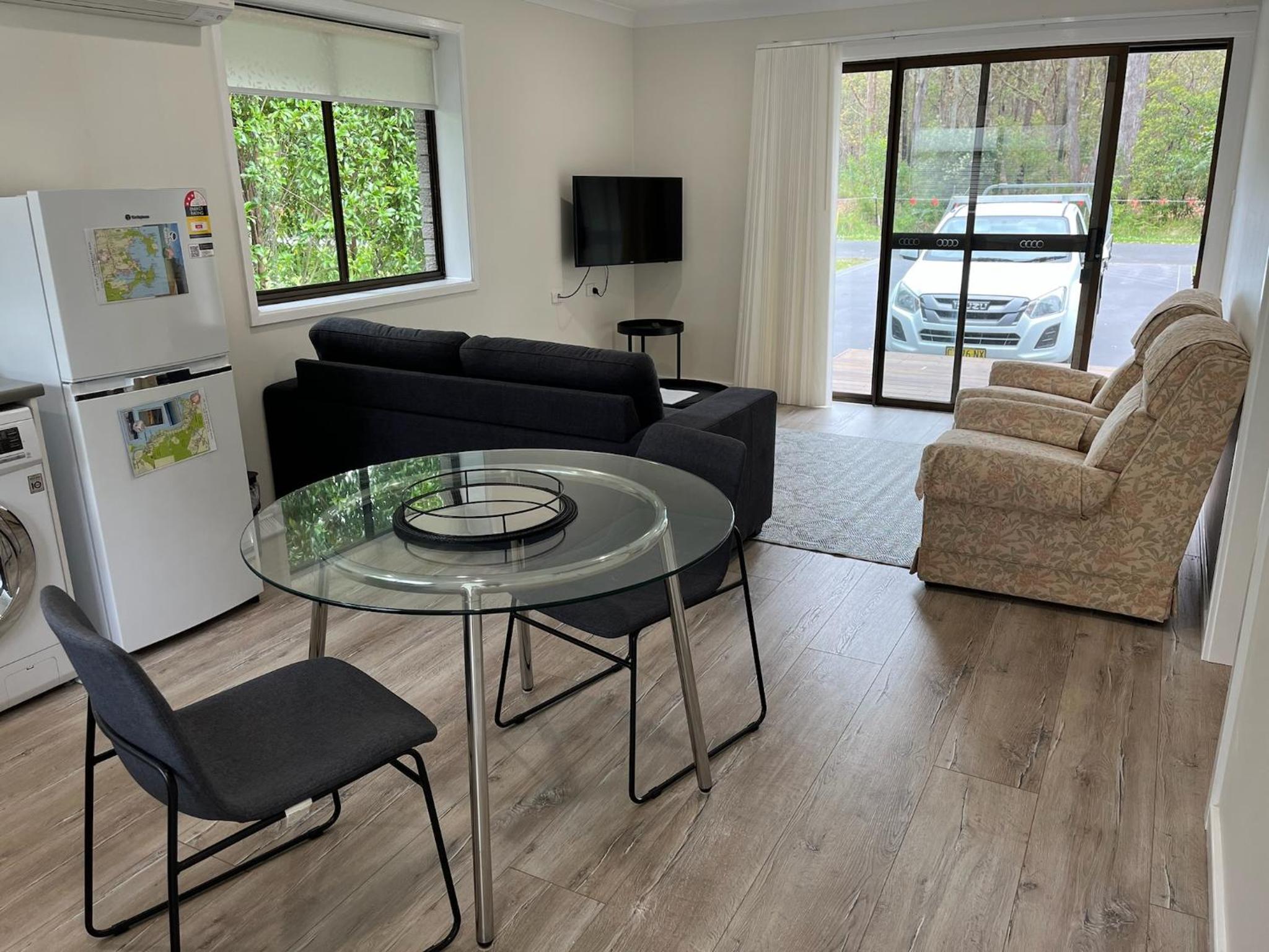 One-Bedroom House photo 3
