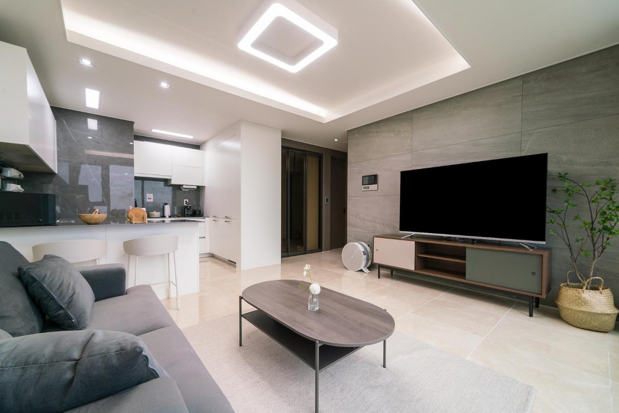 Premier Suite Wide photo 2