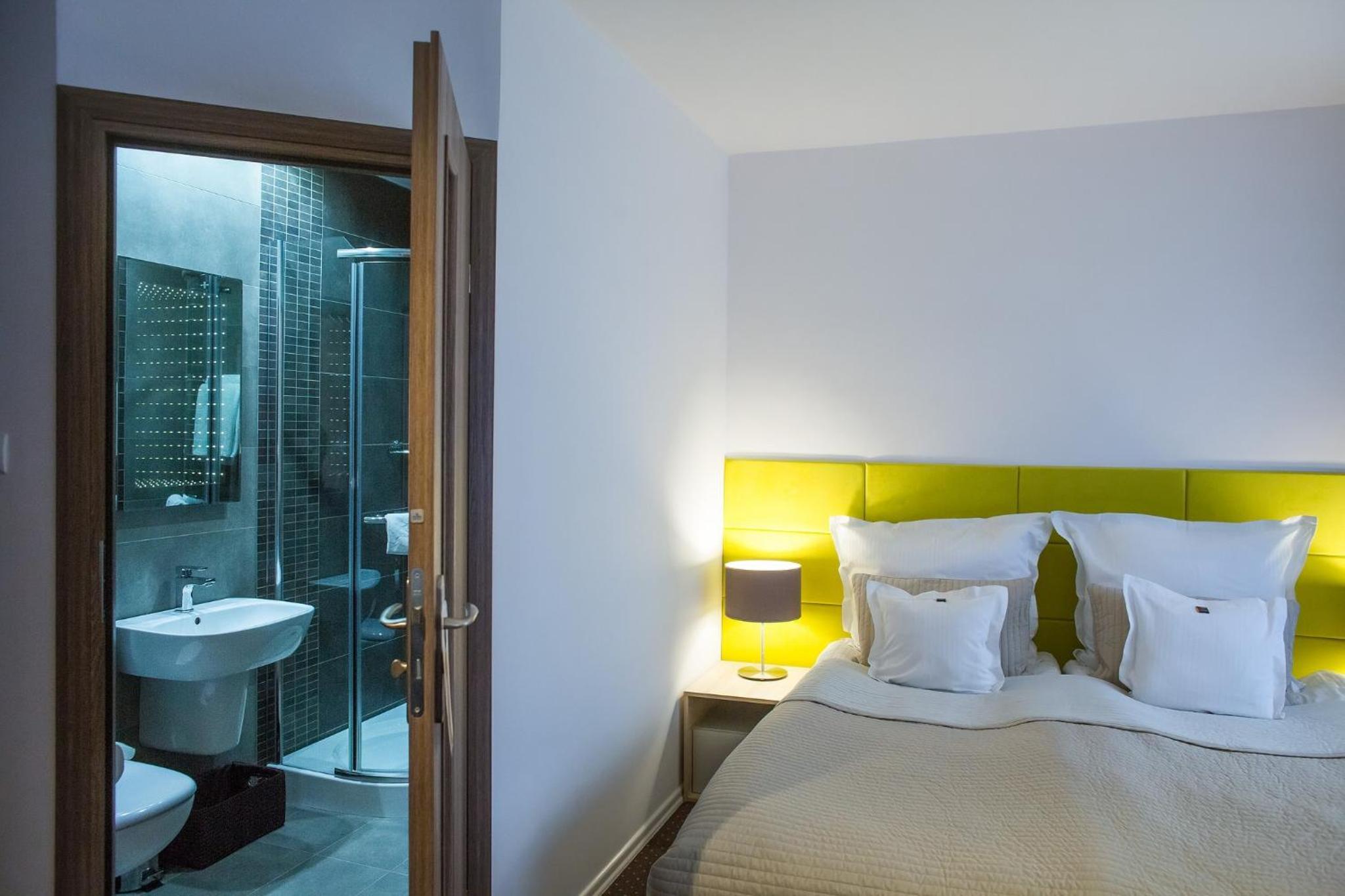 Superior Deluxe Double Room  - Photo 2