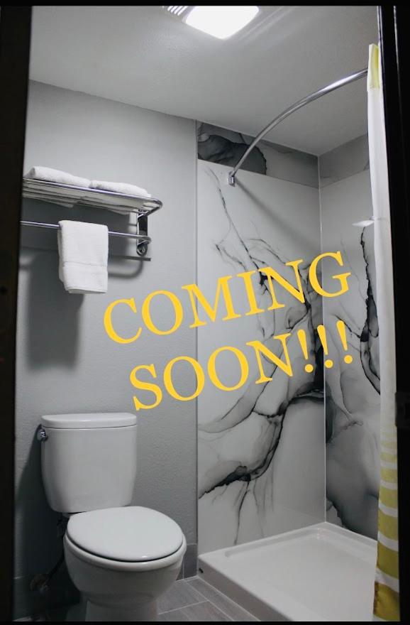 King Room - Non-Smoking photo 3