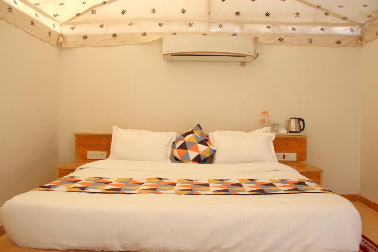 Deluxe King Room photo 3