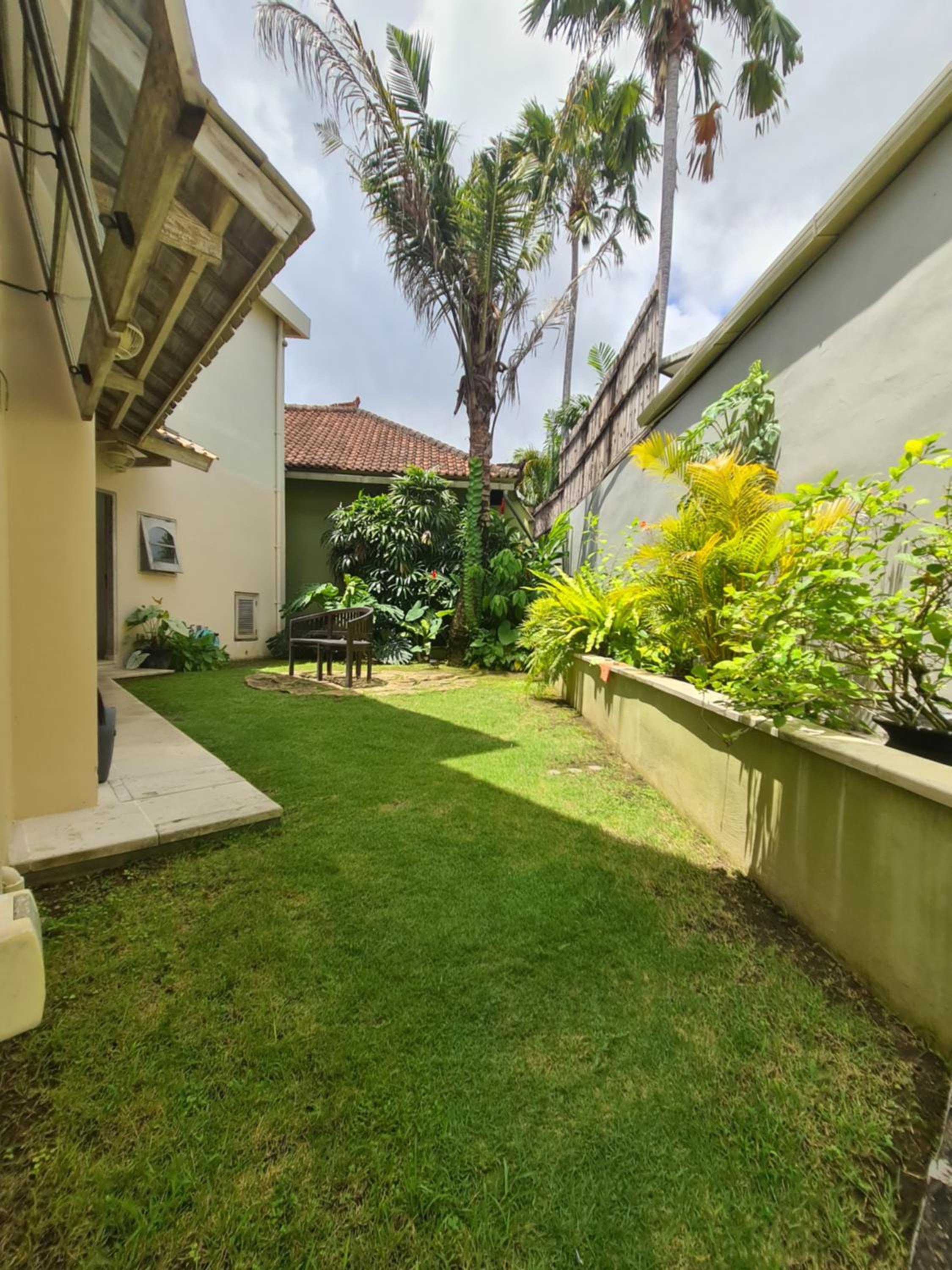 Three-Bedroom Villa - Photo 45