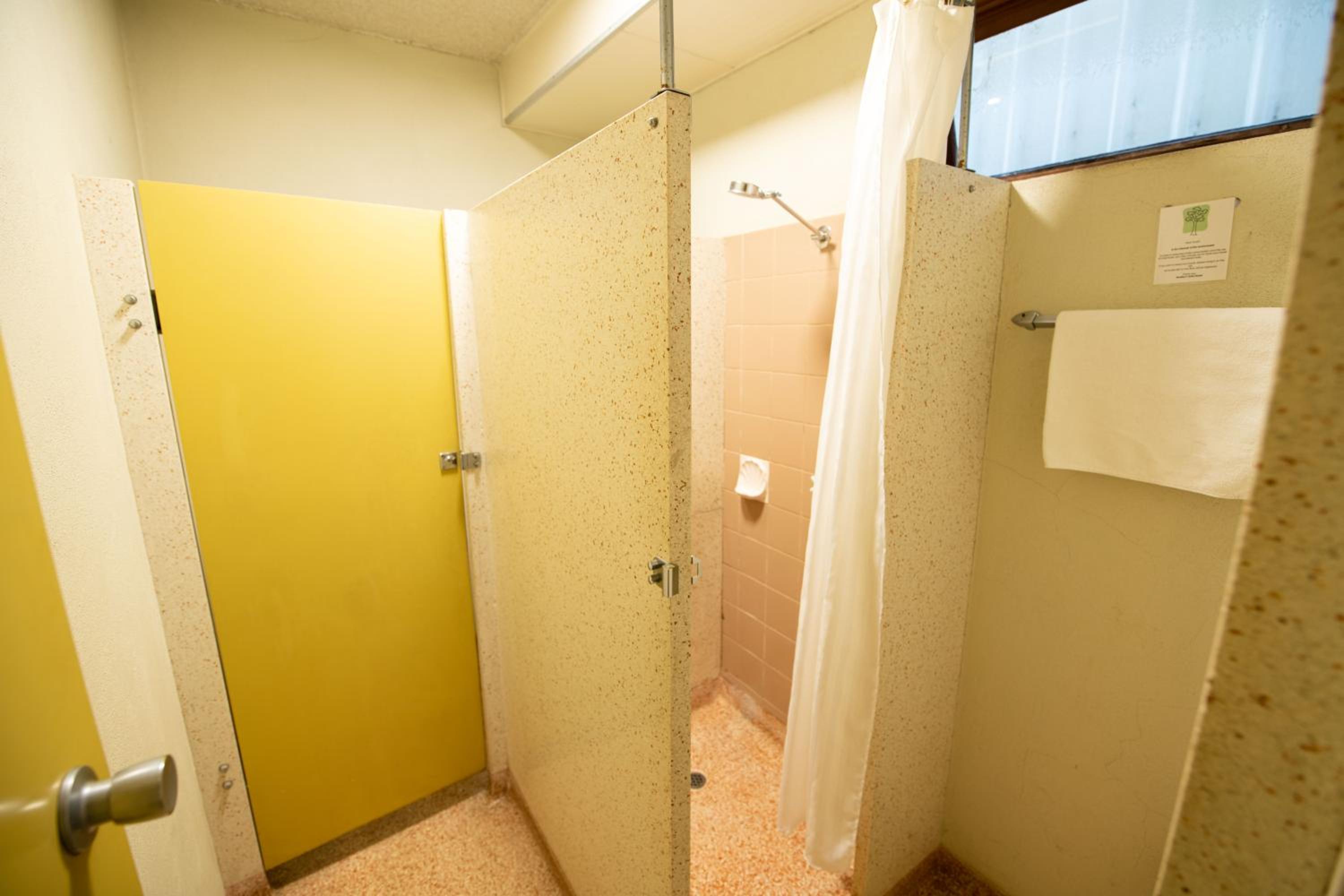 Standard - Downstairs - Photo 6