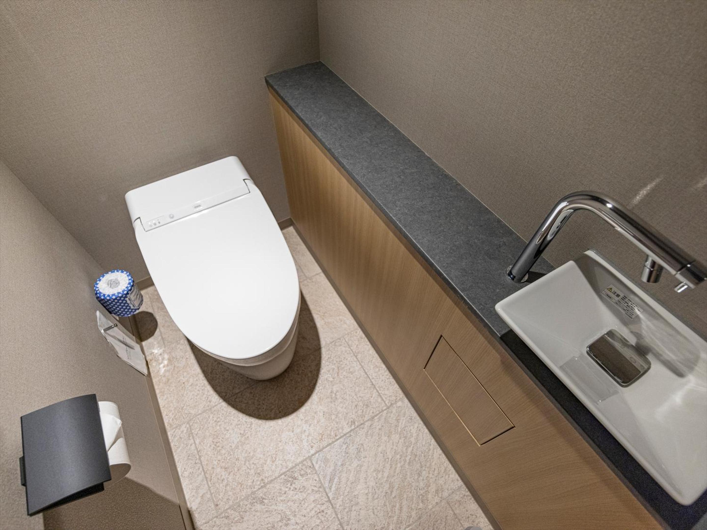 Deluxe Twin Room (2 Adults) - Non-Smoking - Photo 9
