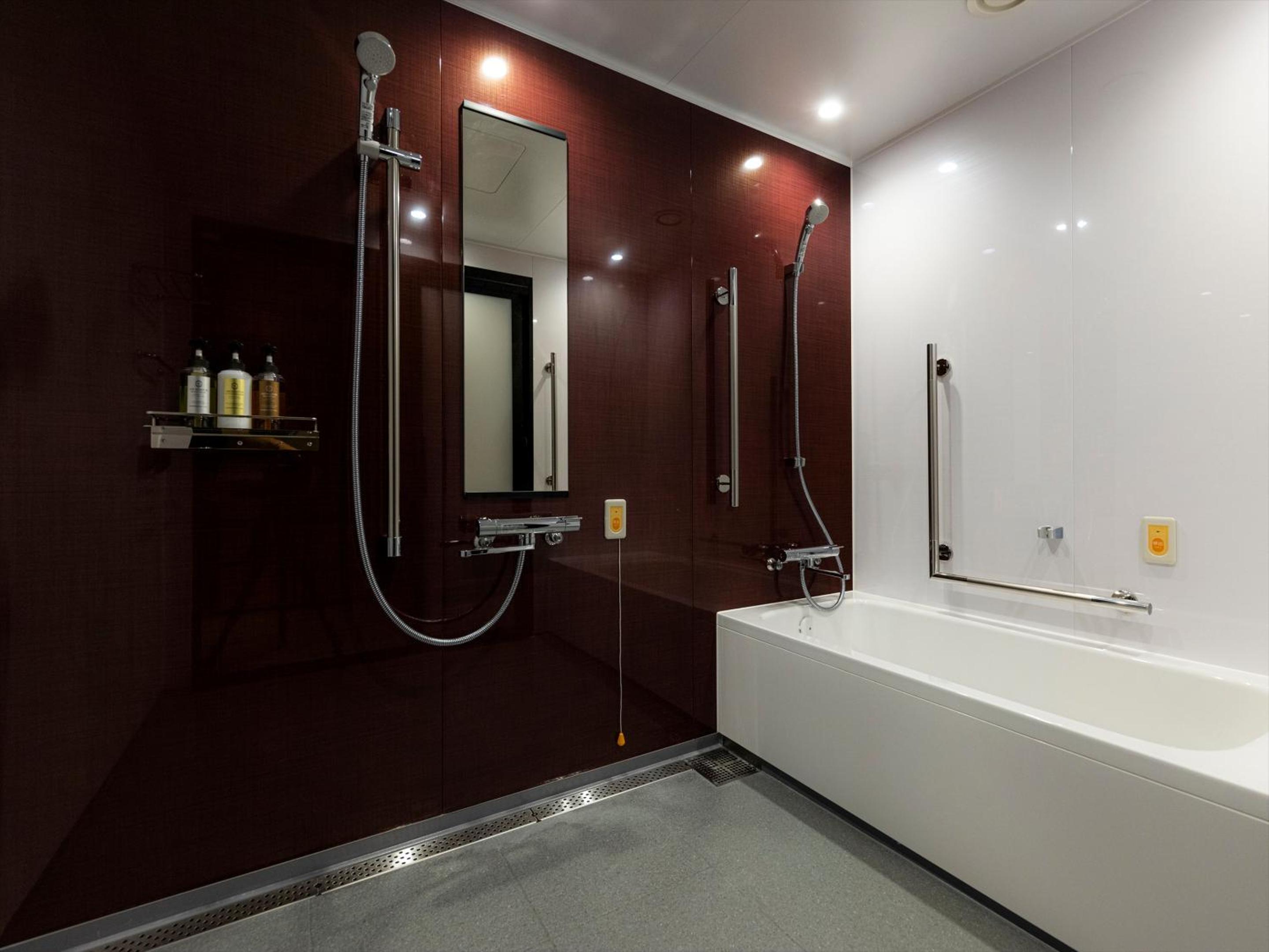 Universal Room (2 Adults) - Non-Smoking - Photo 12