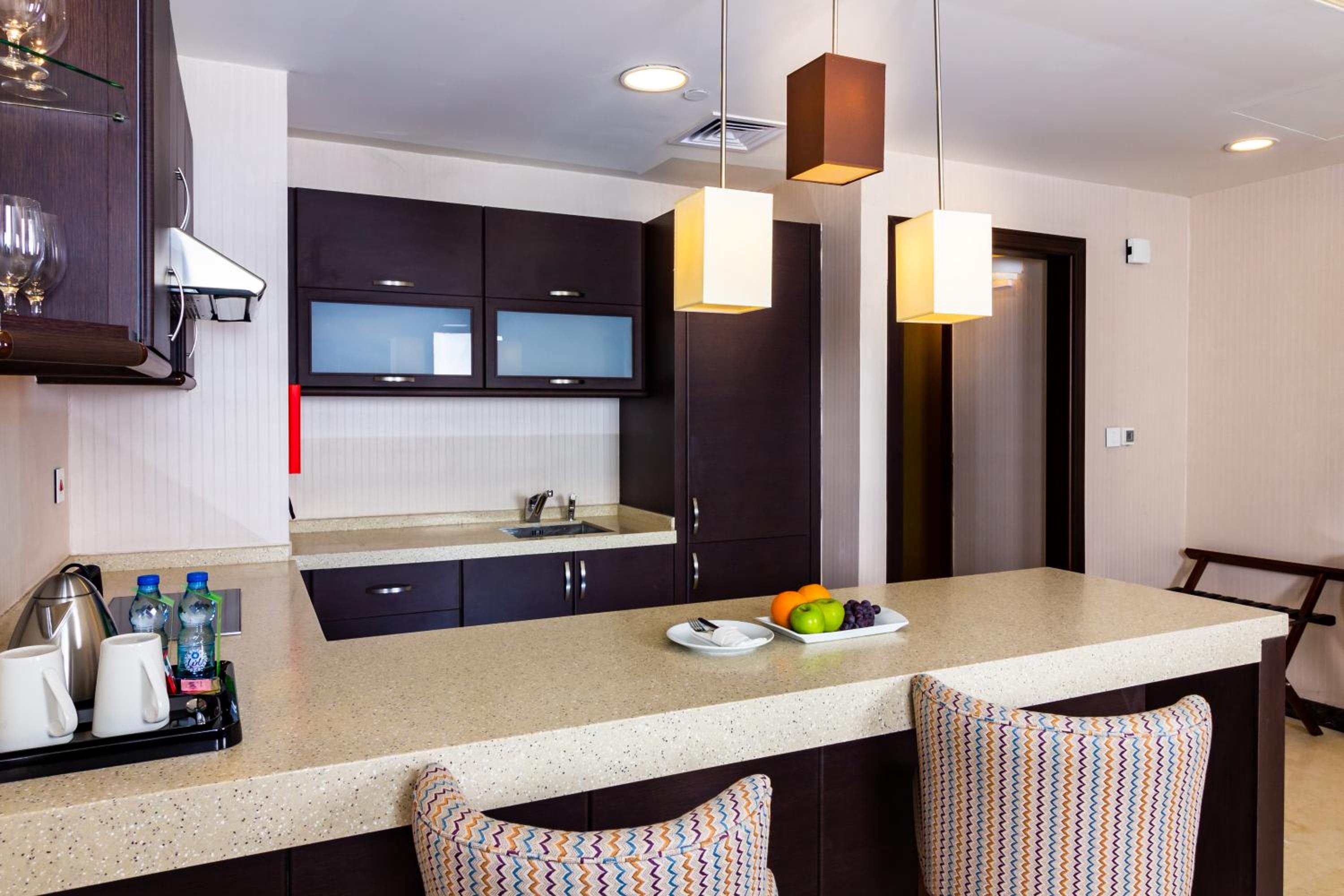 Two-Bedroom Suite - Non-Smoking - Photo 4