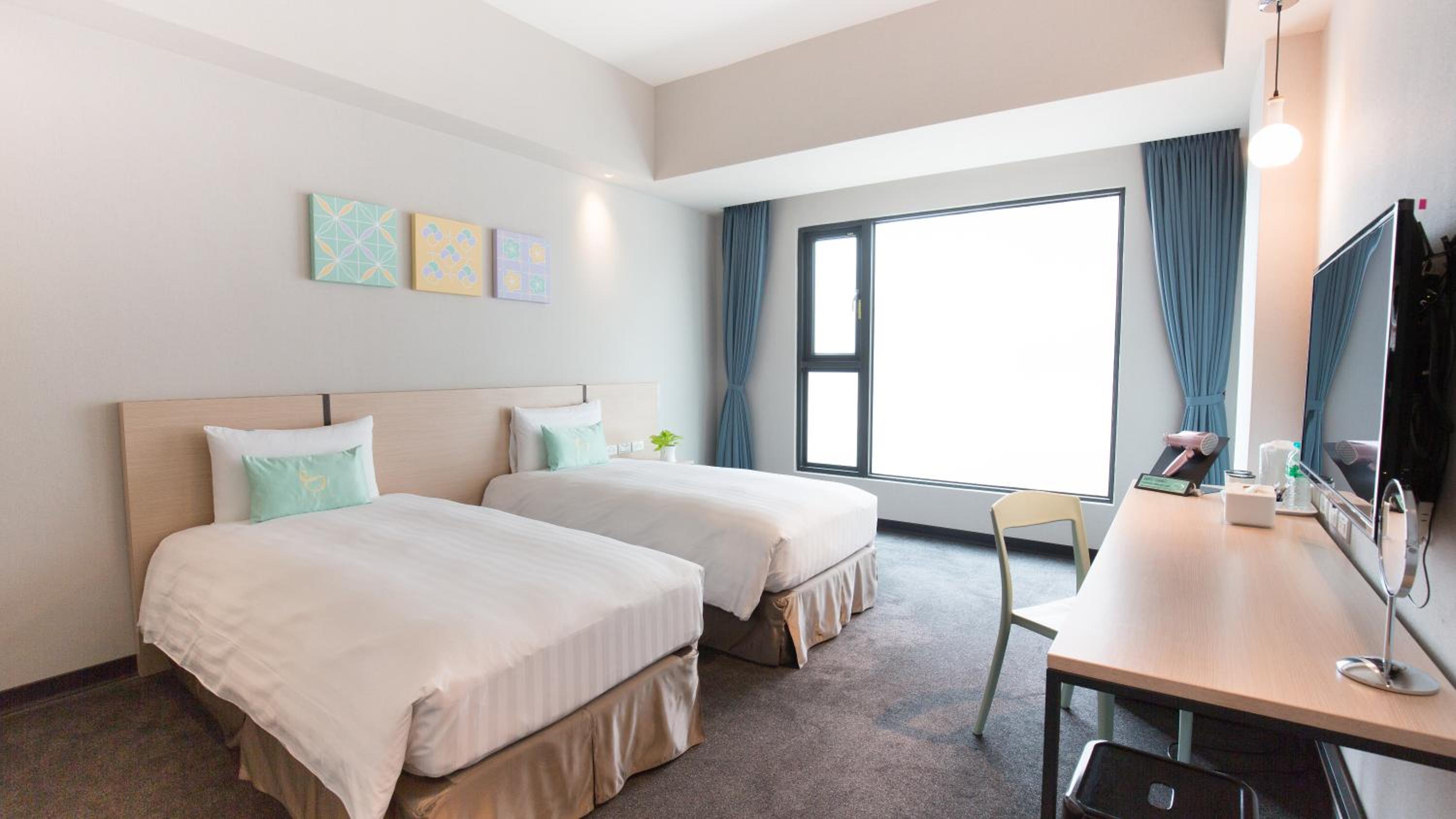 Eco-friendly Twin Room photo 3
