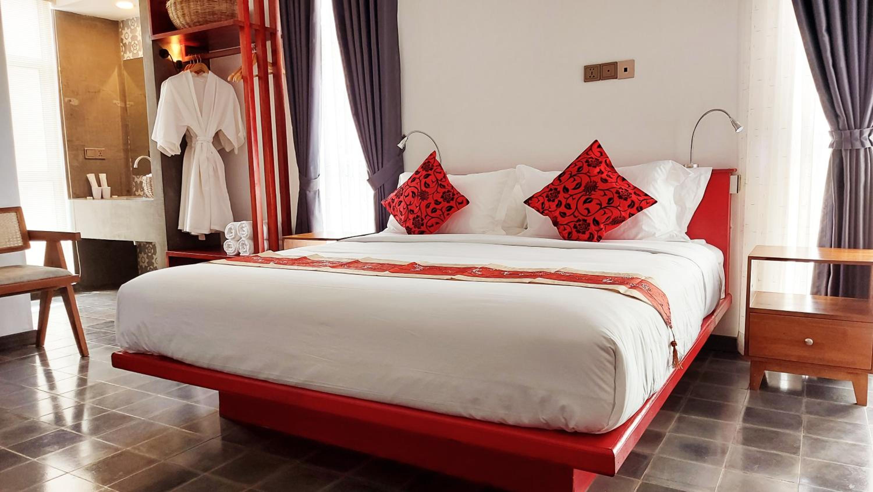 Deluxe Quadruple Room - Photo 1