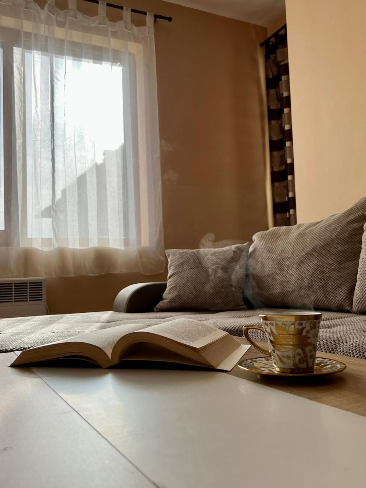 One-Bedroom Apartment - Photo 4